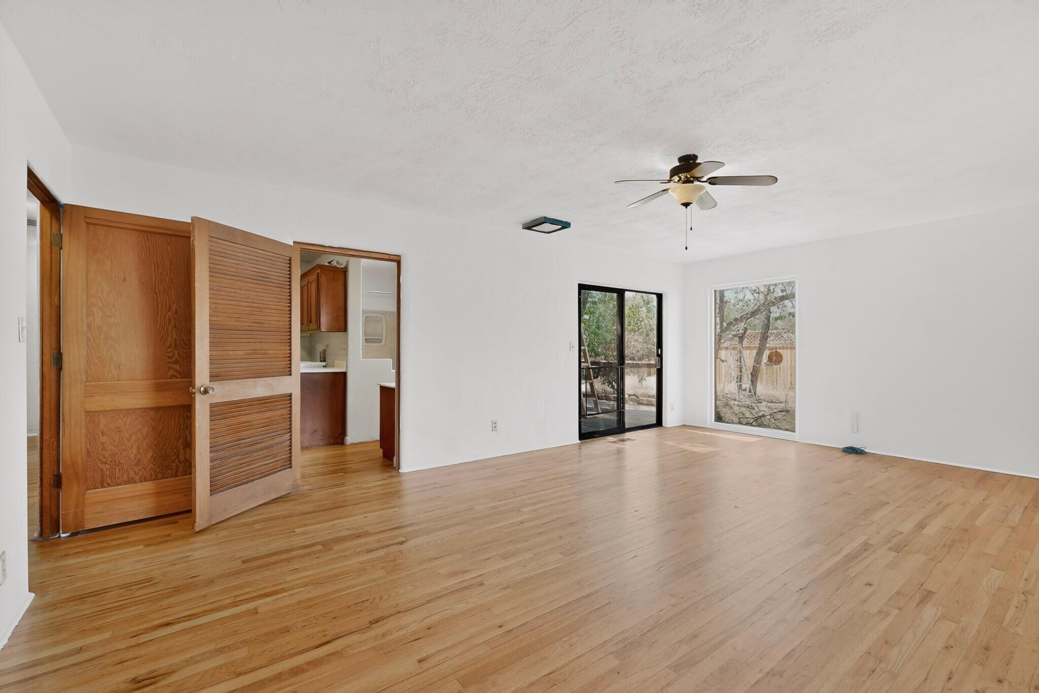 703 Solar Road NW