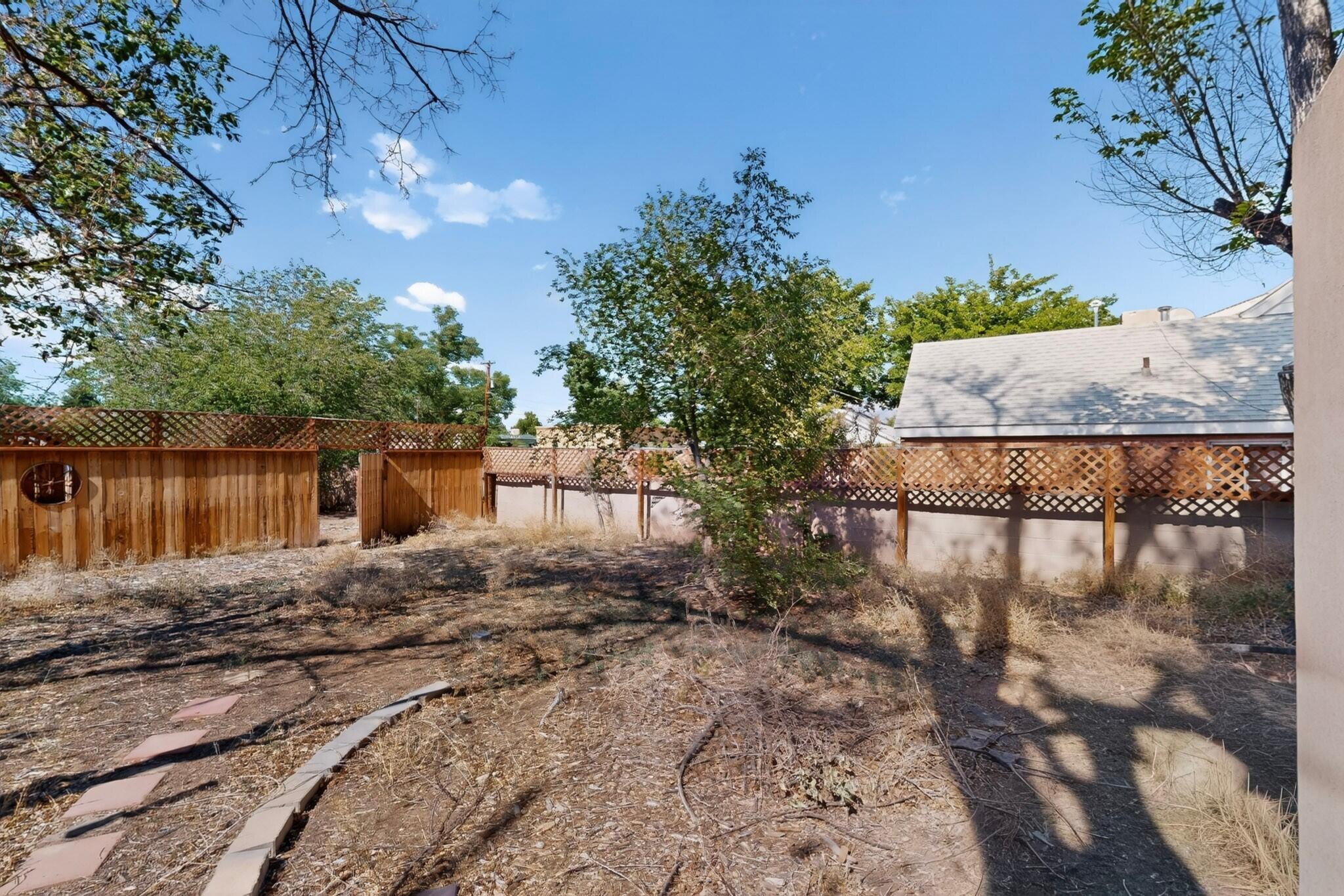 703 Solar Road NW