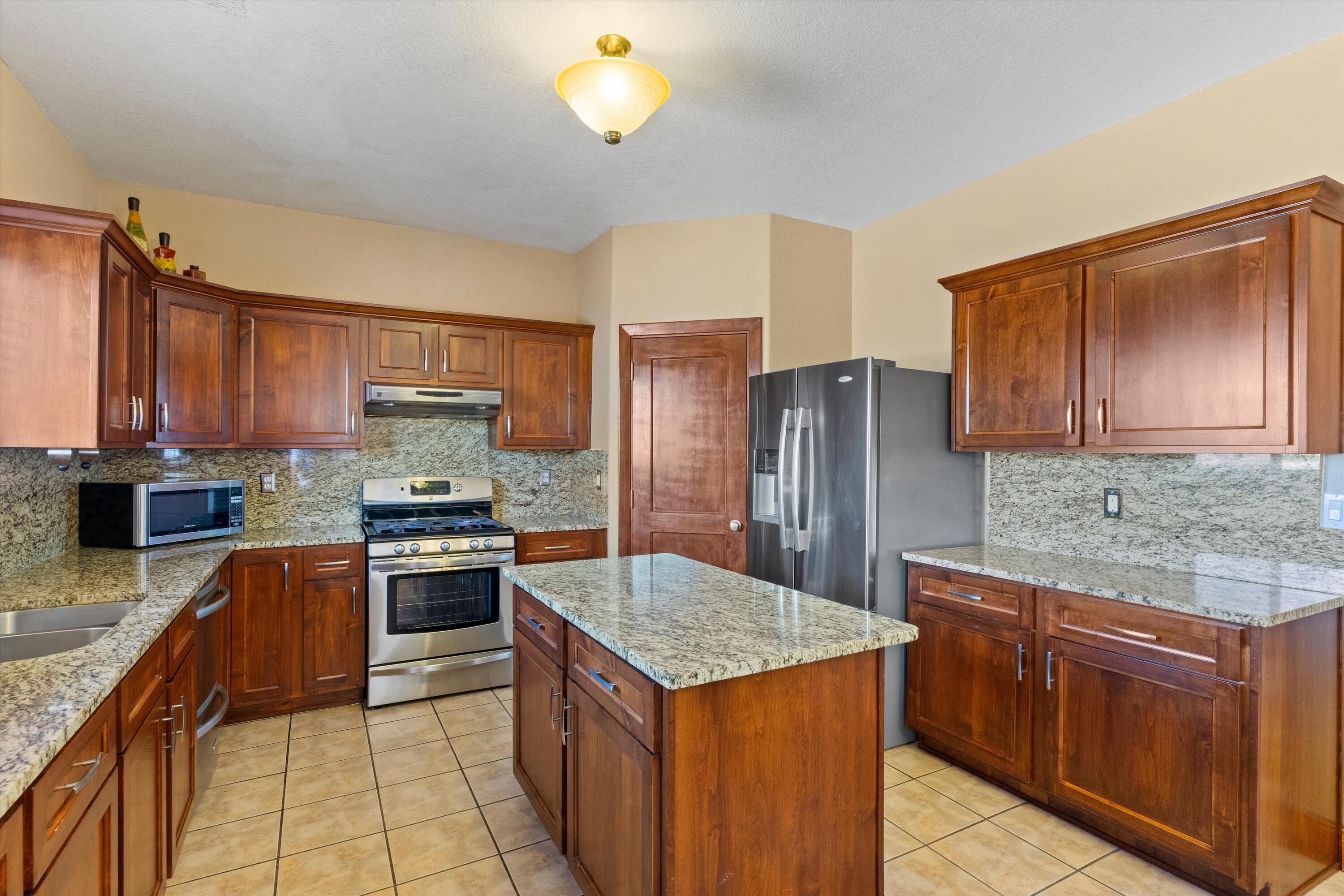 2408 Sun Gate Trail SW