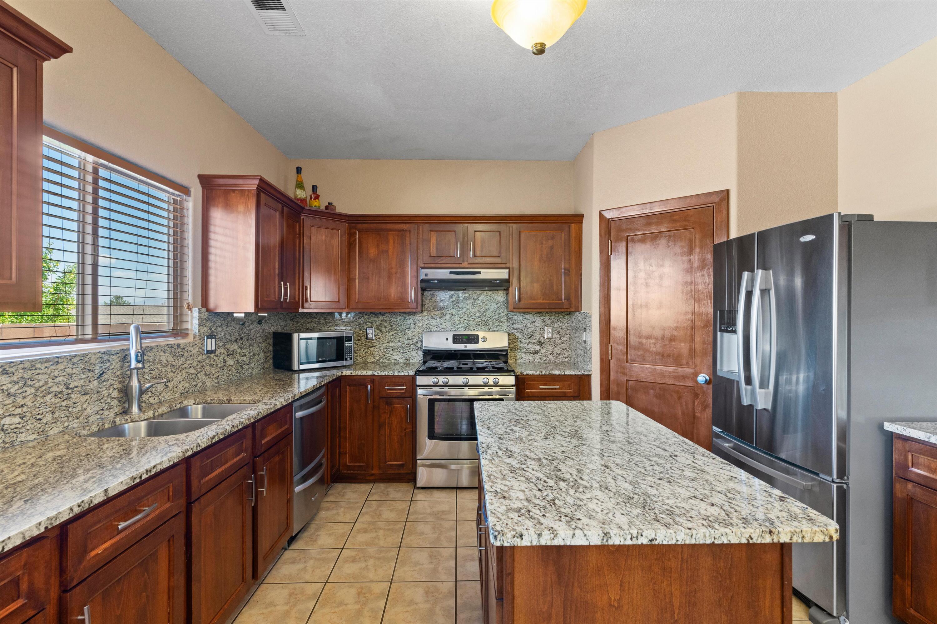 2408 Sun Gate Trail SW