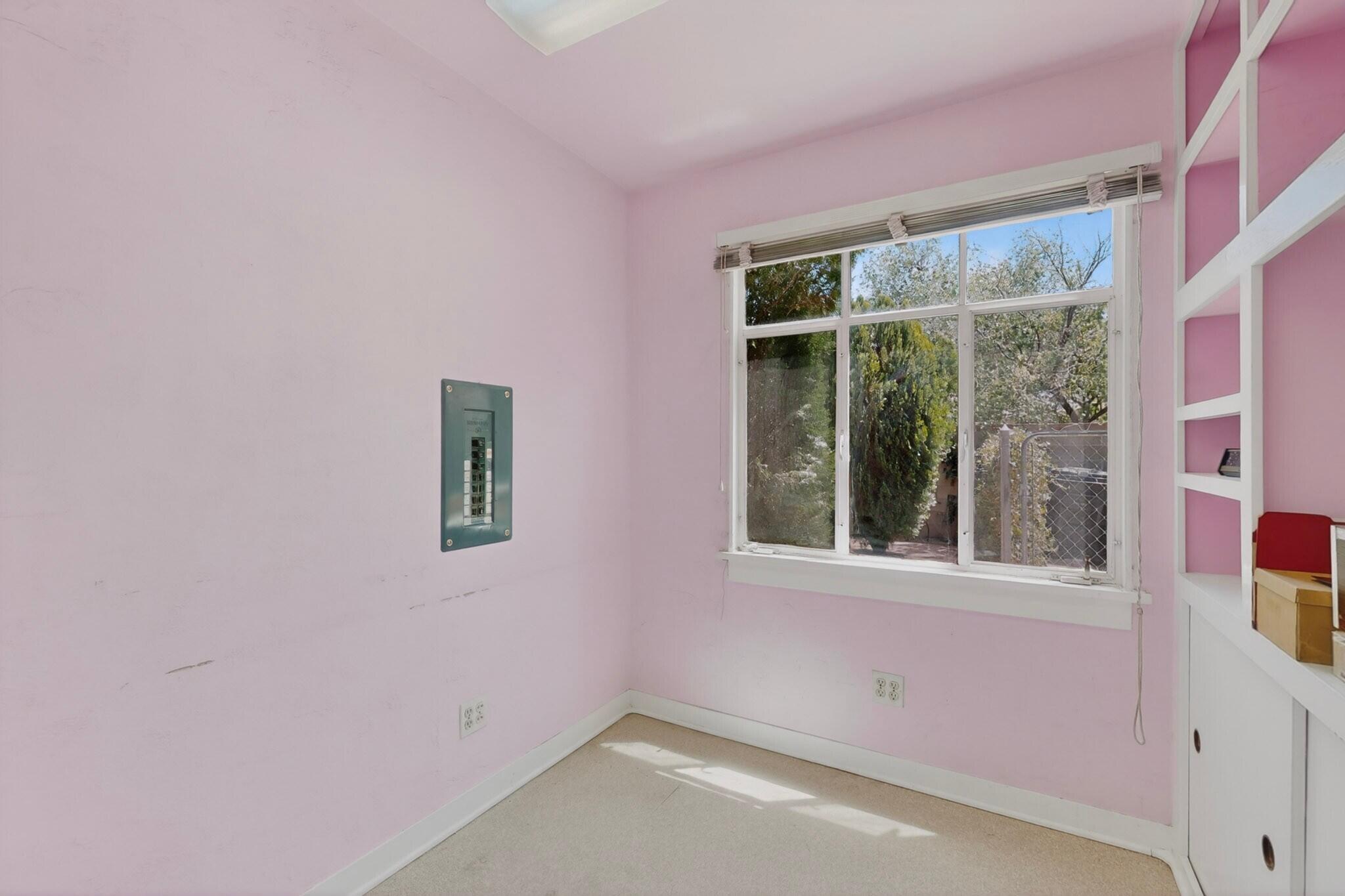 316 General Bradley Street NE