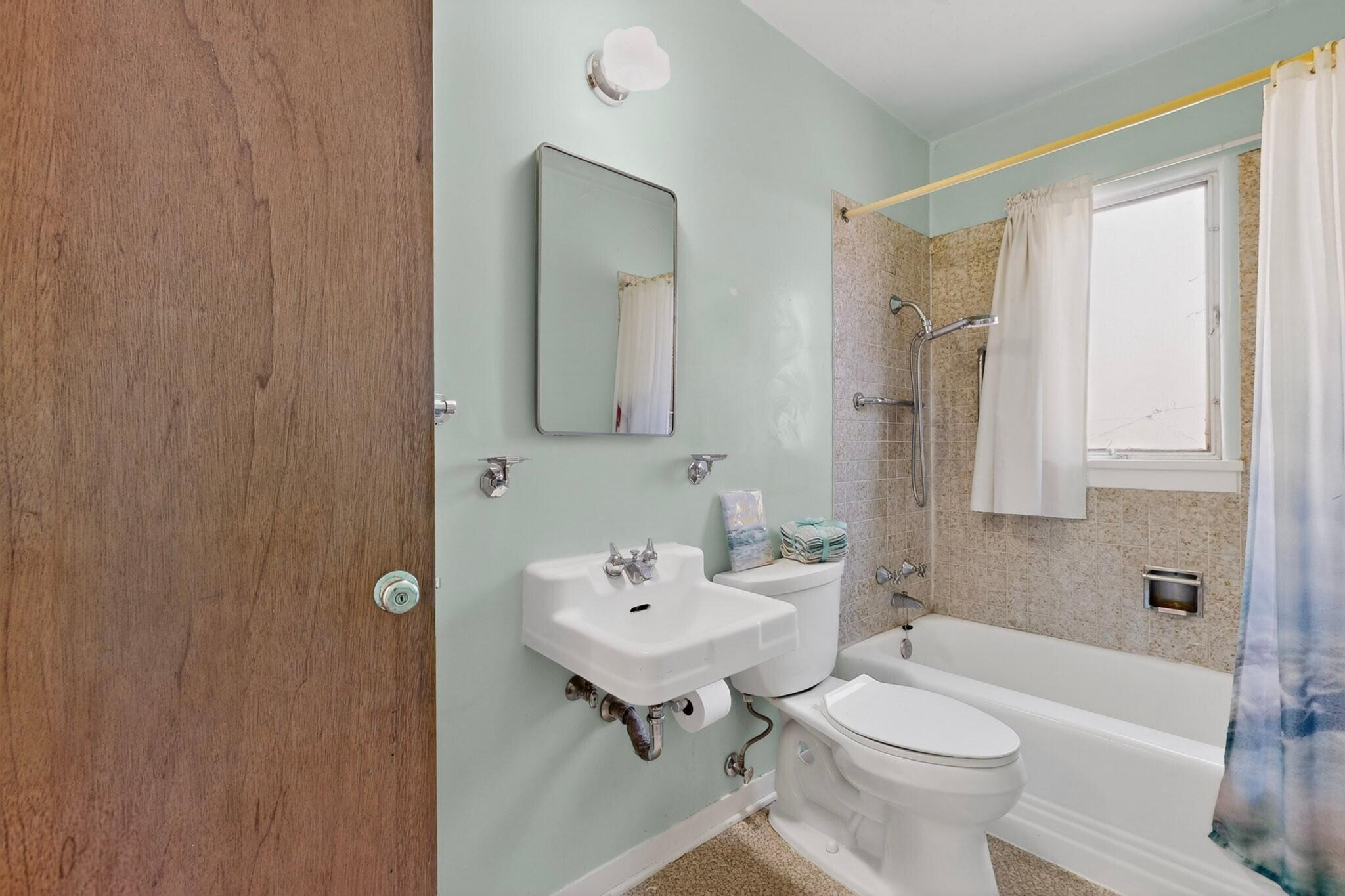316 General Bradley Street NE