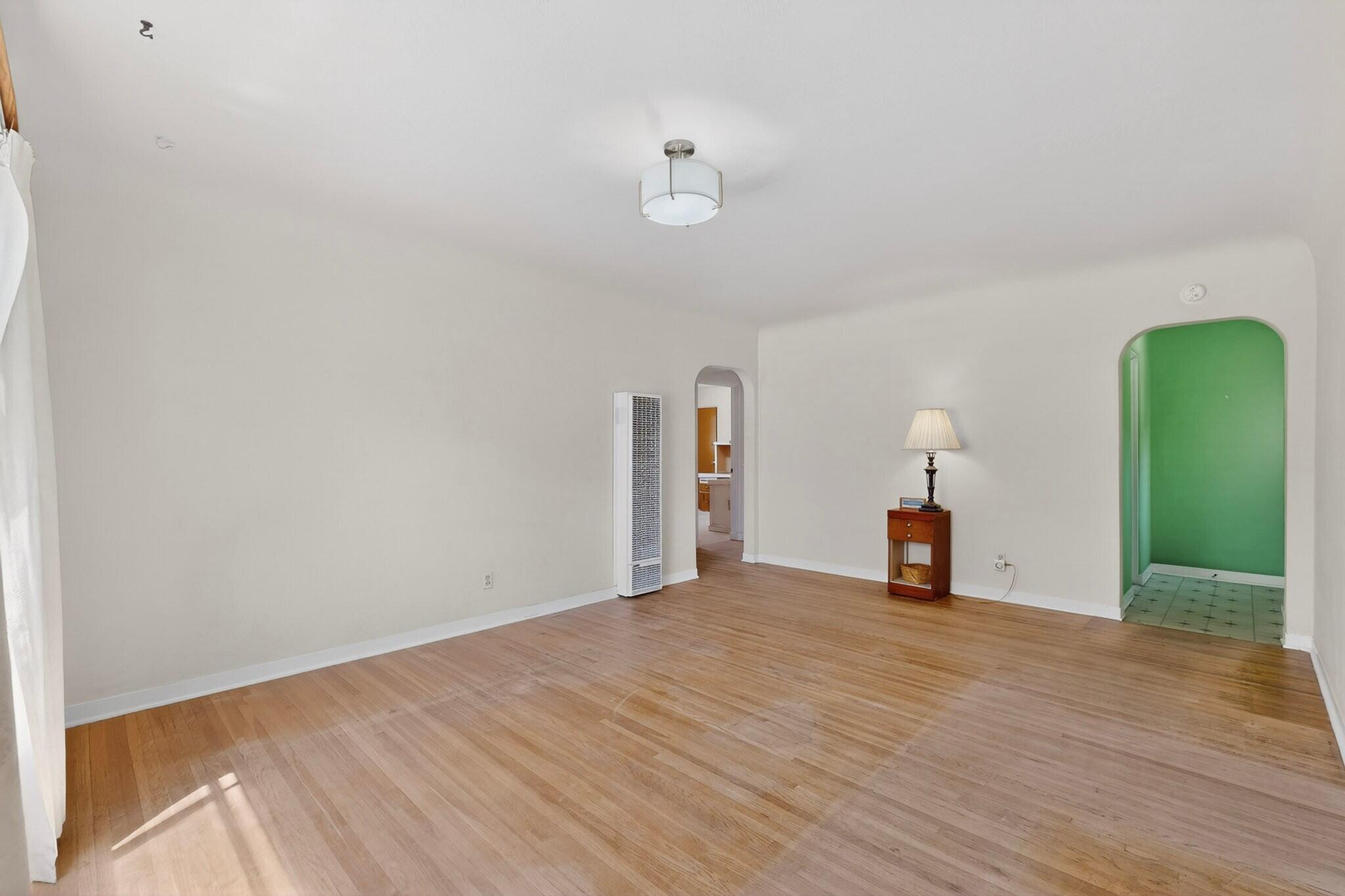 316 General Bradley Street NE