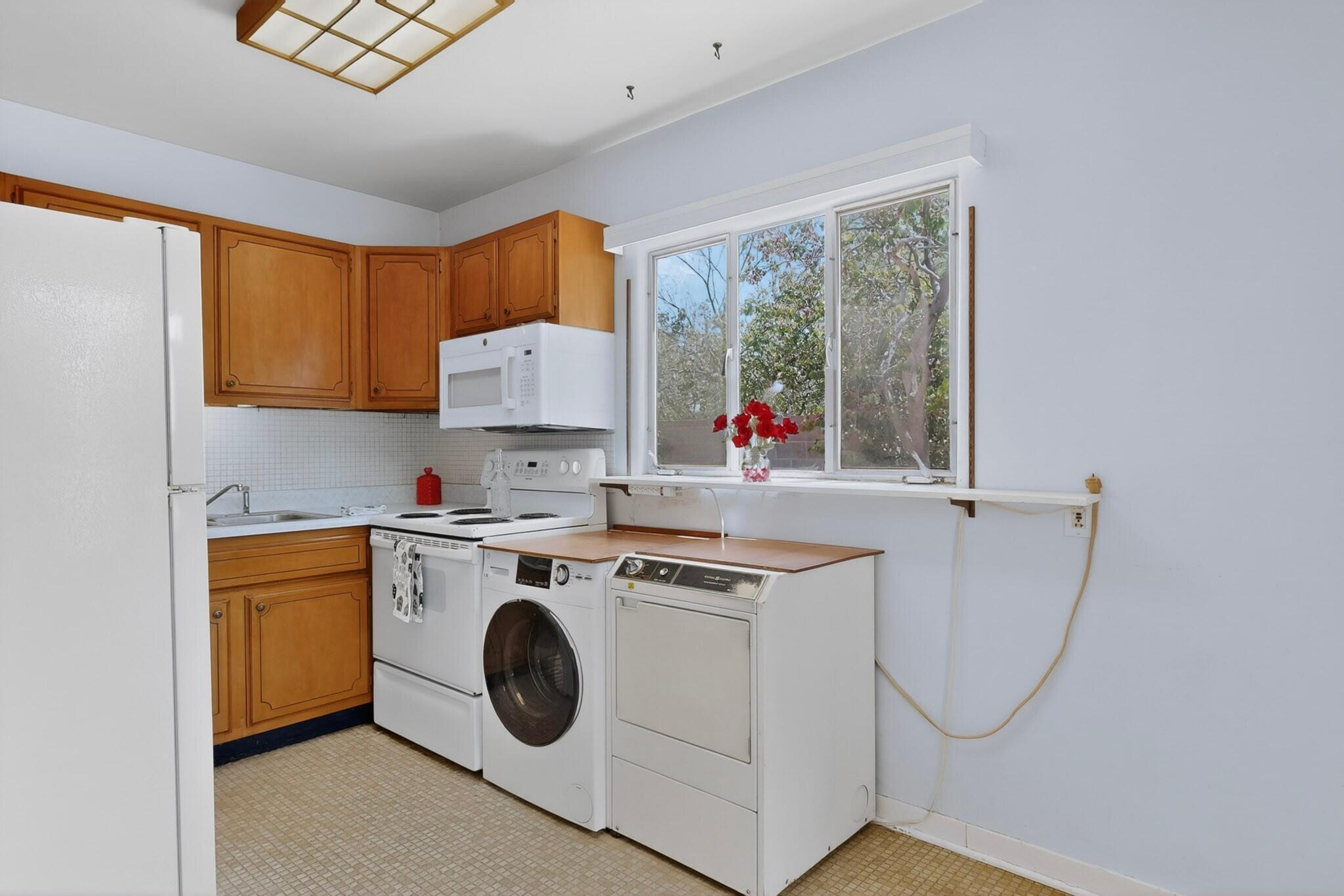 316 General Bradley Street NE