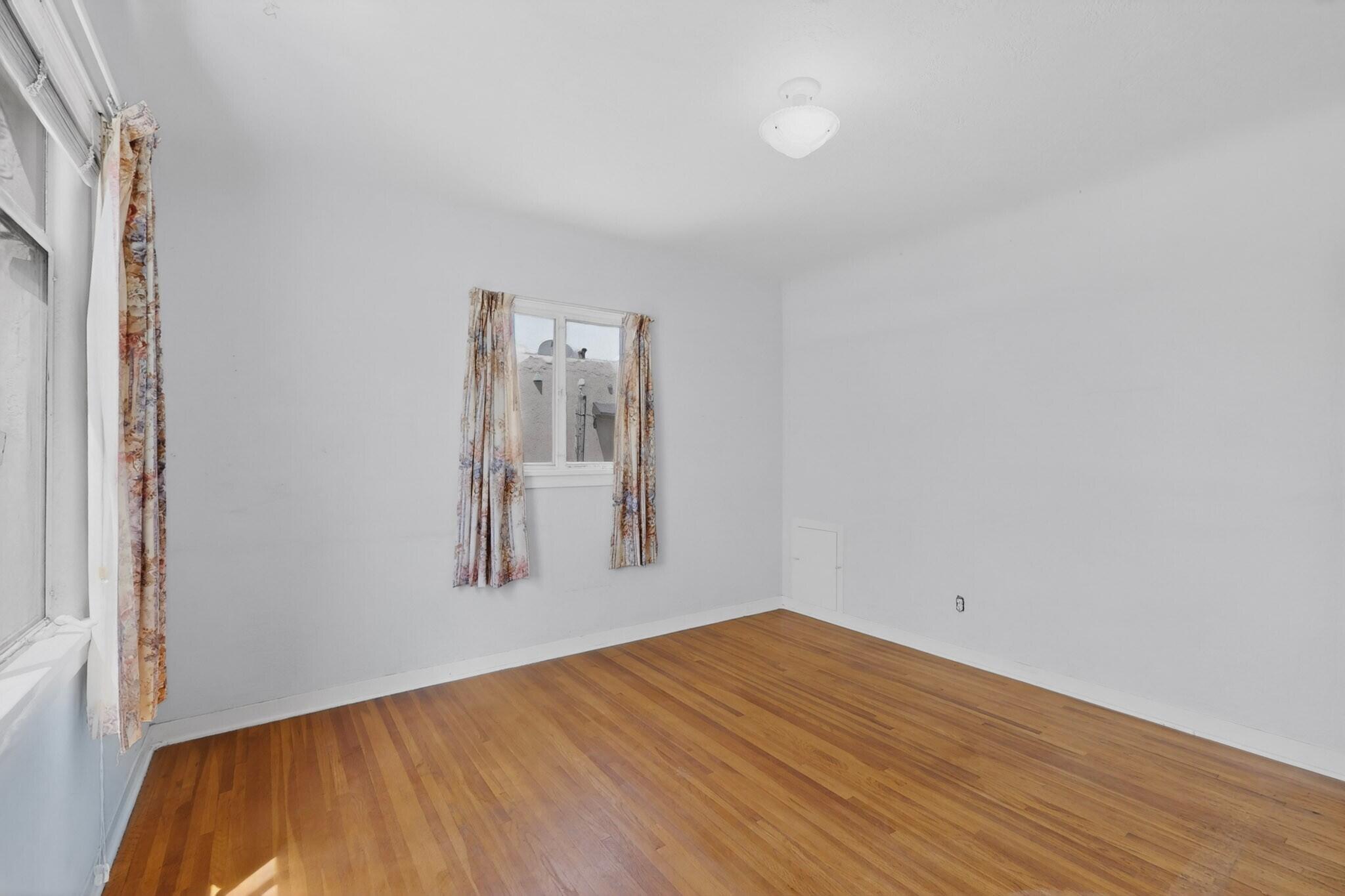 316 General Bradley Street NE