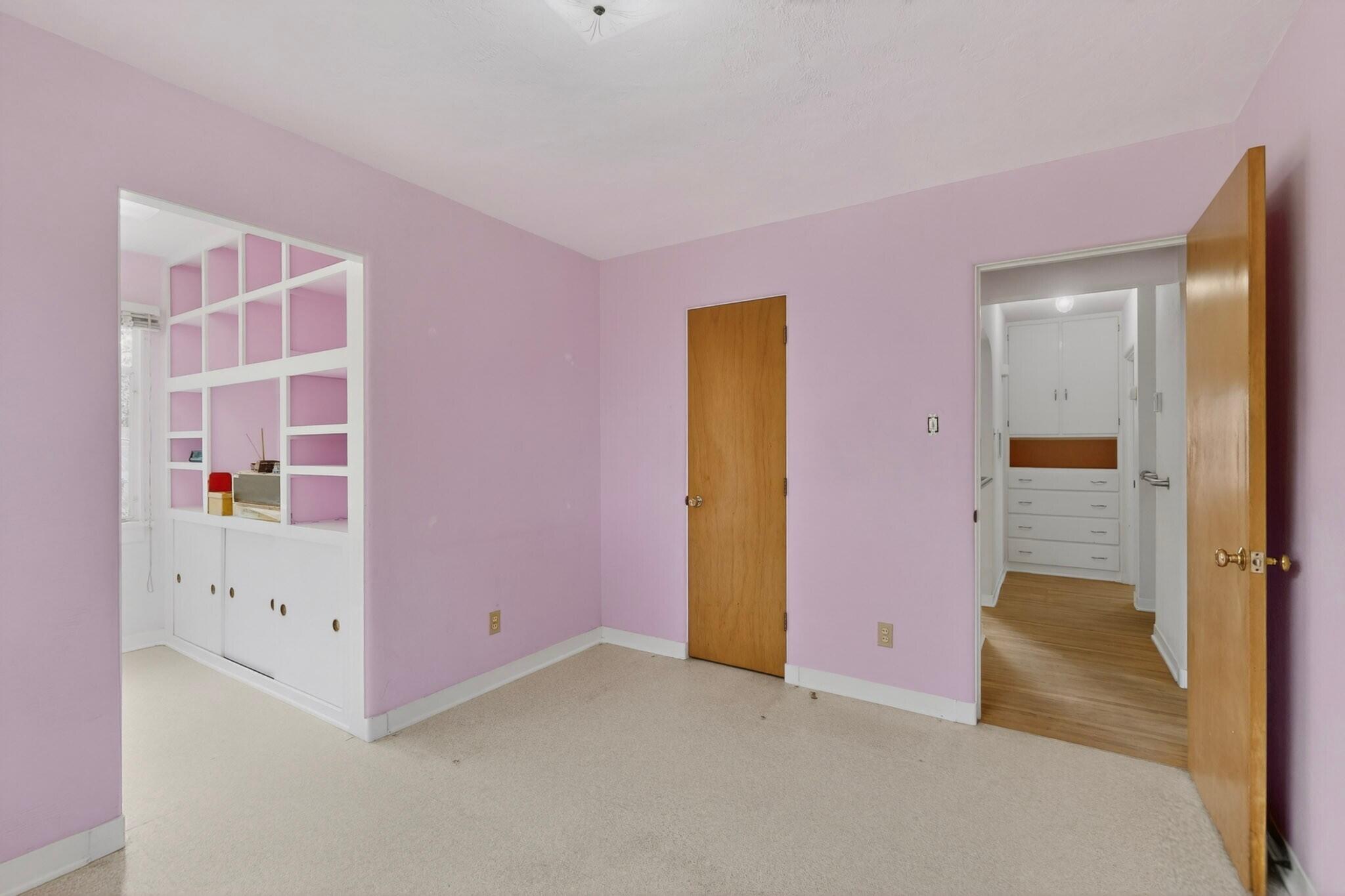 316 General Bradley Street NE