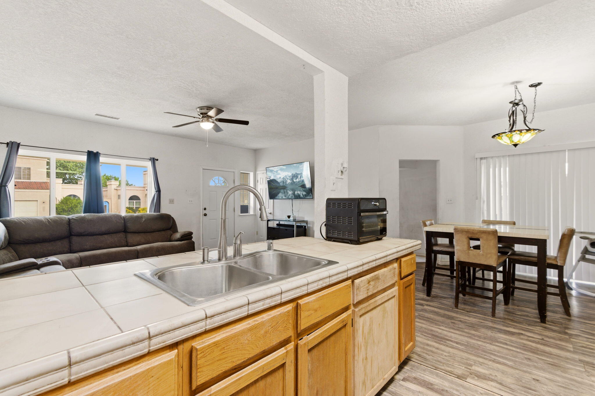 2809 El Tesoro Escondido NW