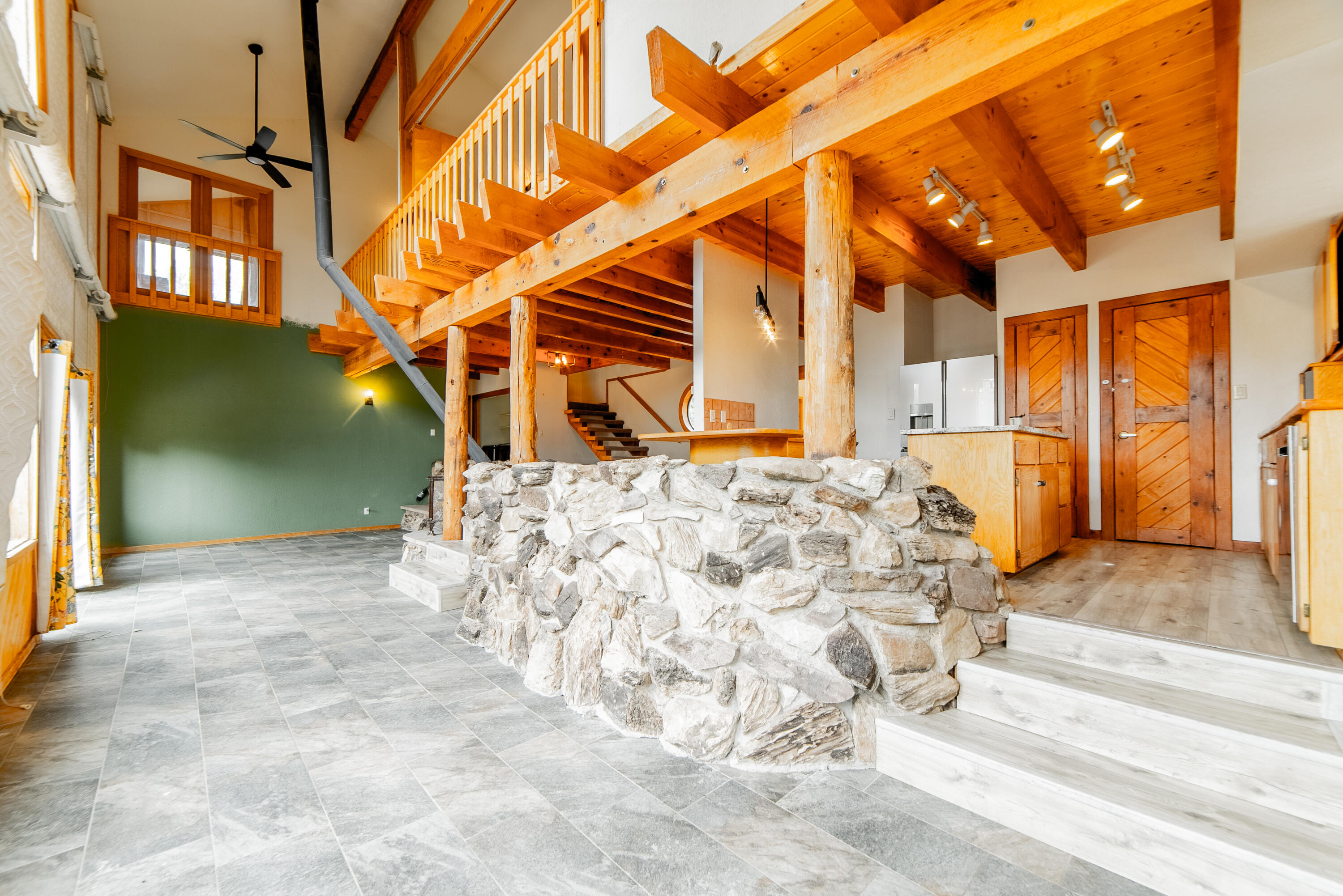 60 Sandia Haven Drive