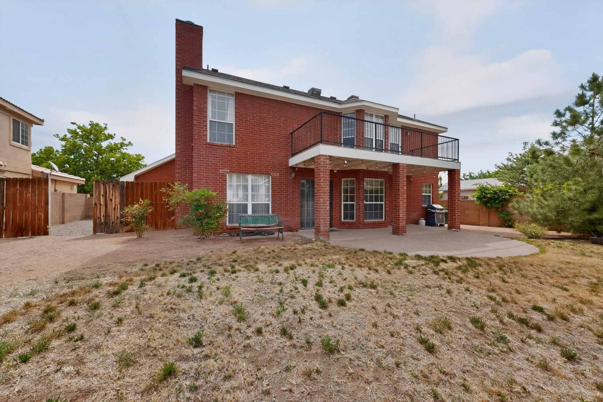 8401 Calle Adolanto NE