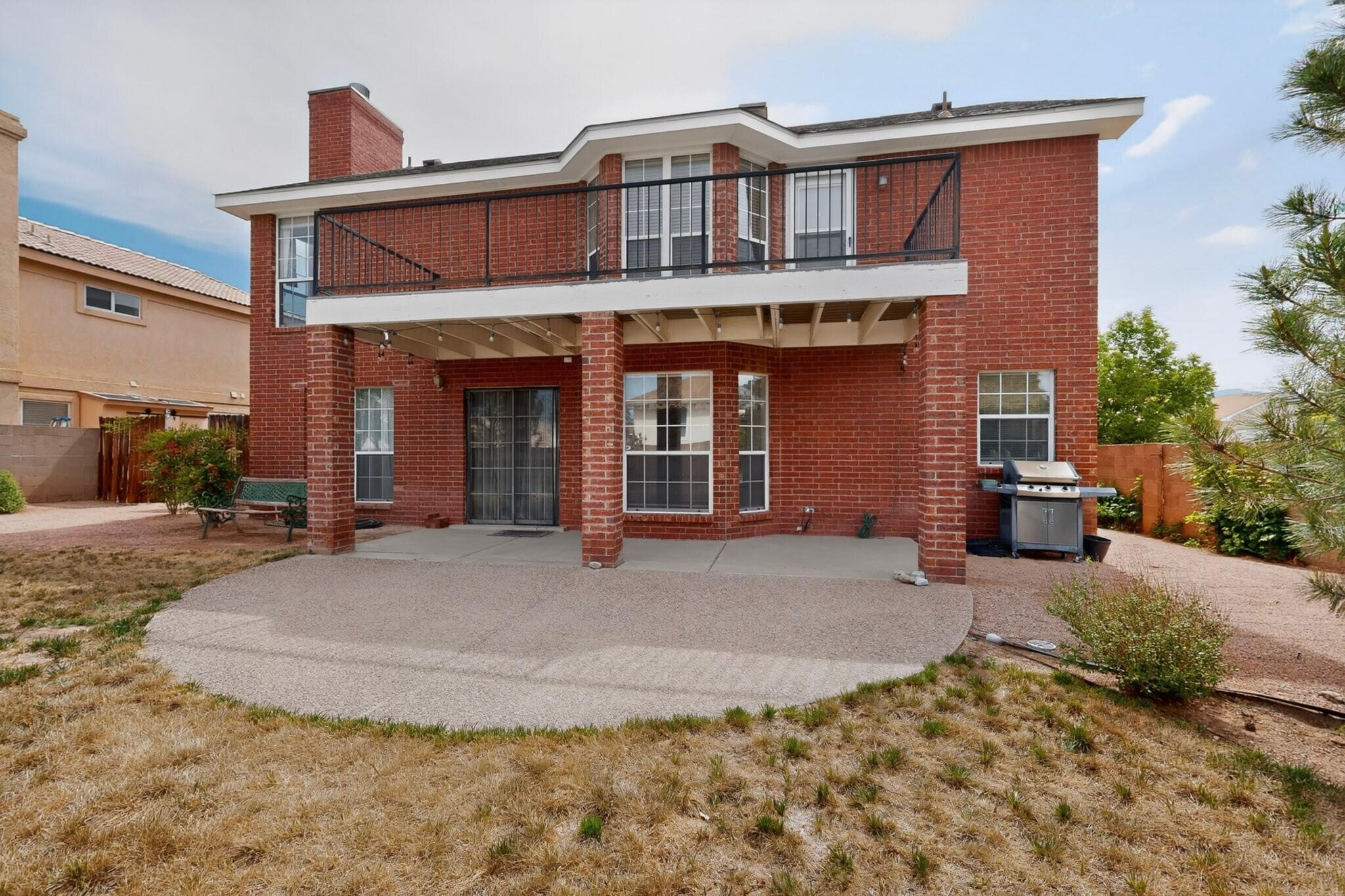 8401 Calle Adolanto NE