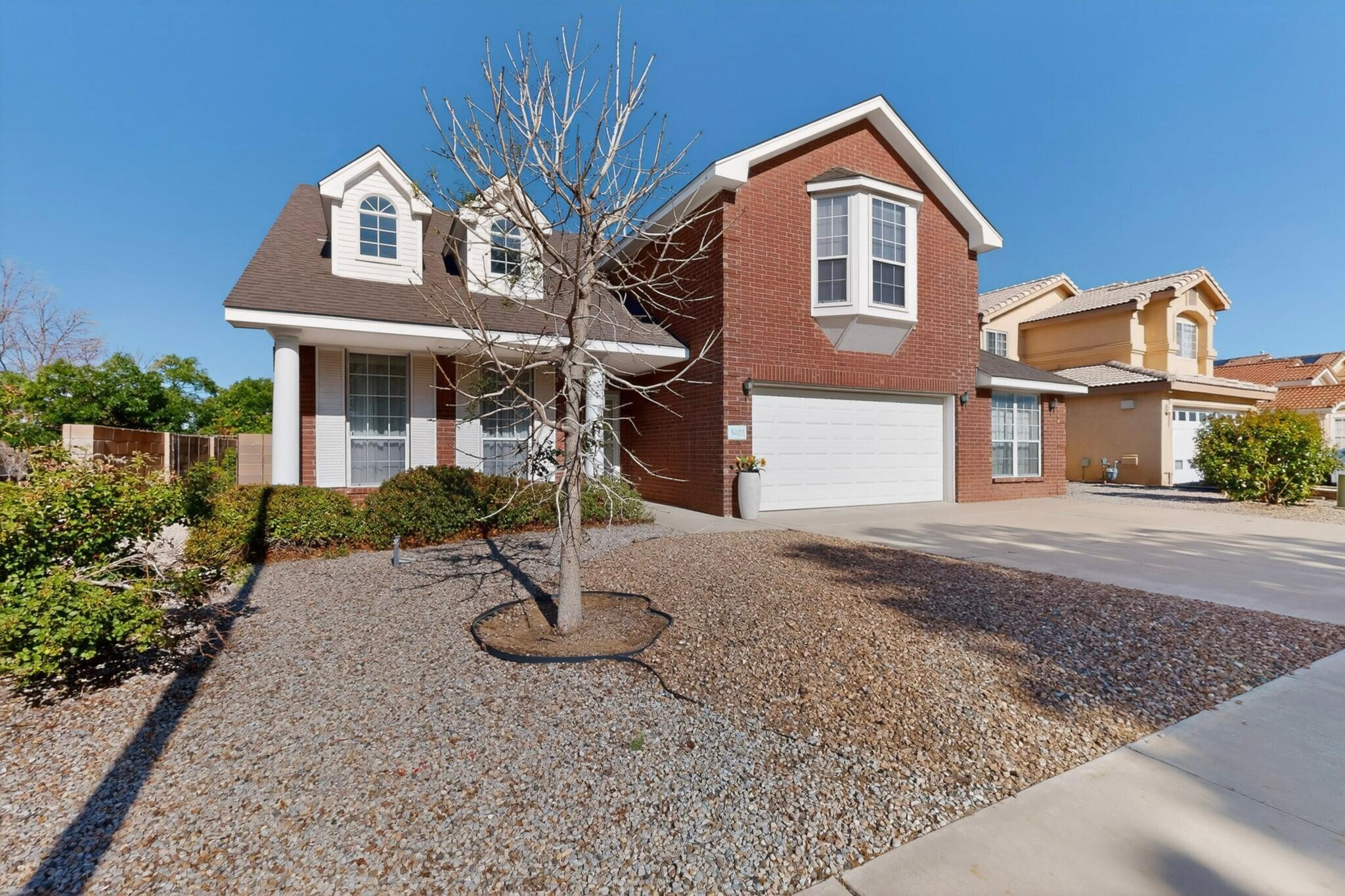 8401 Calle Adolanto NE