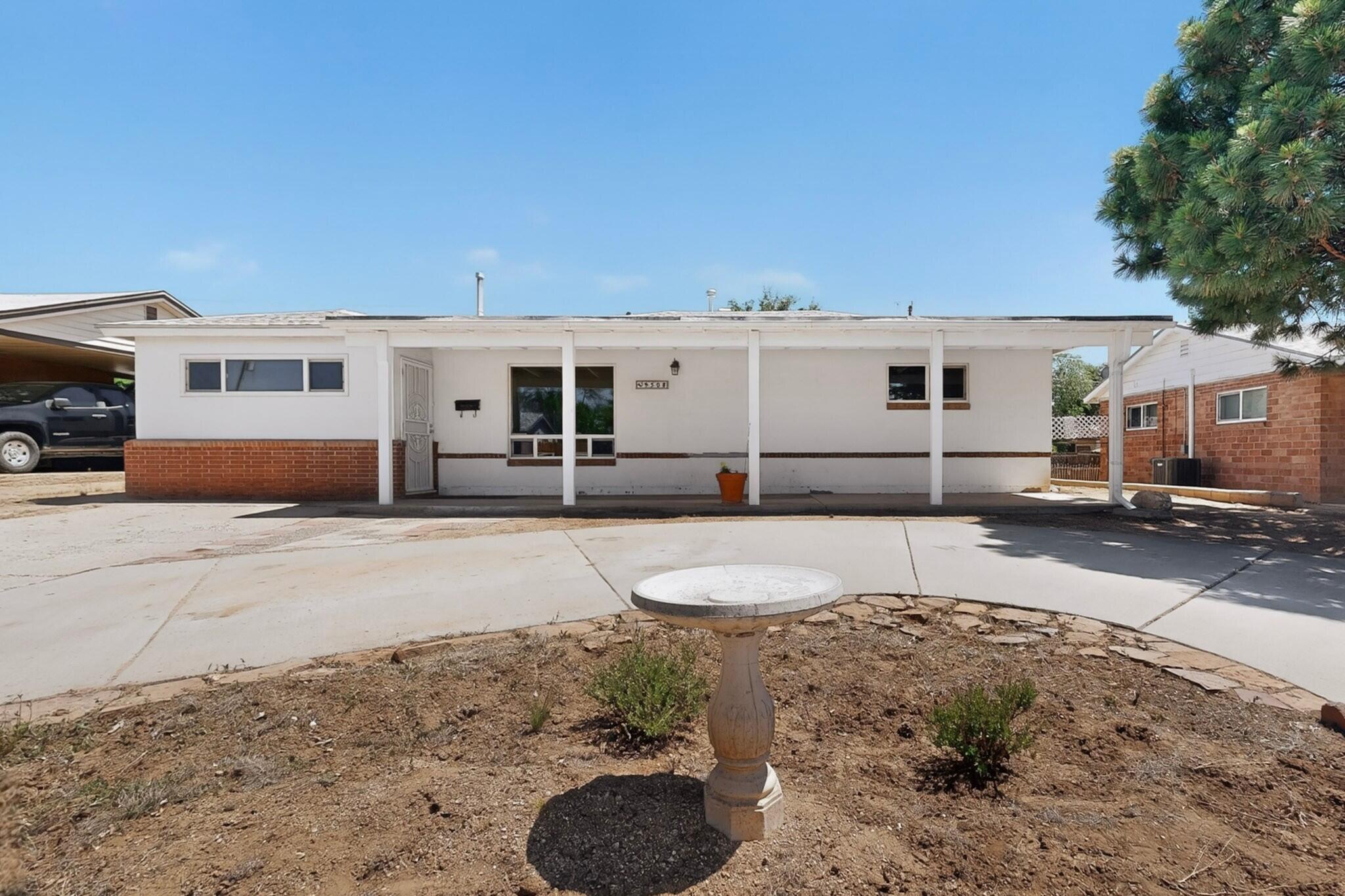 9508 Cordova Avenue NE