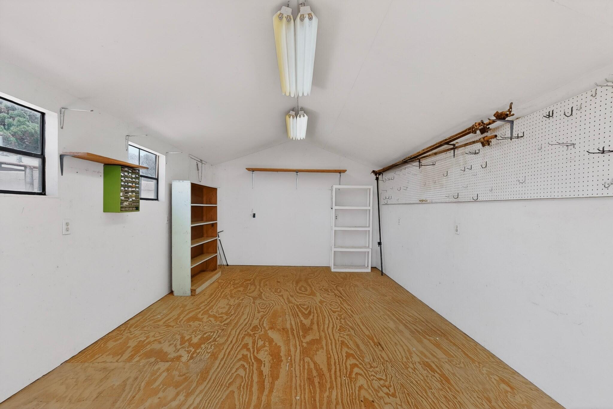 9508 Cordova Avenue NE