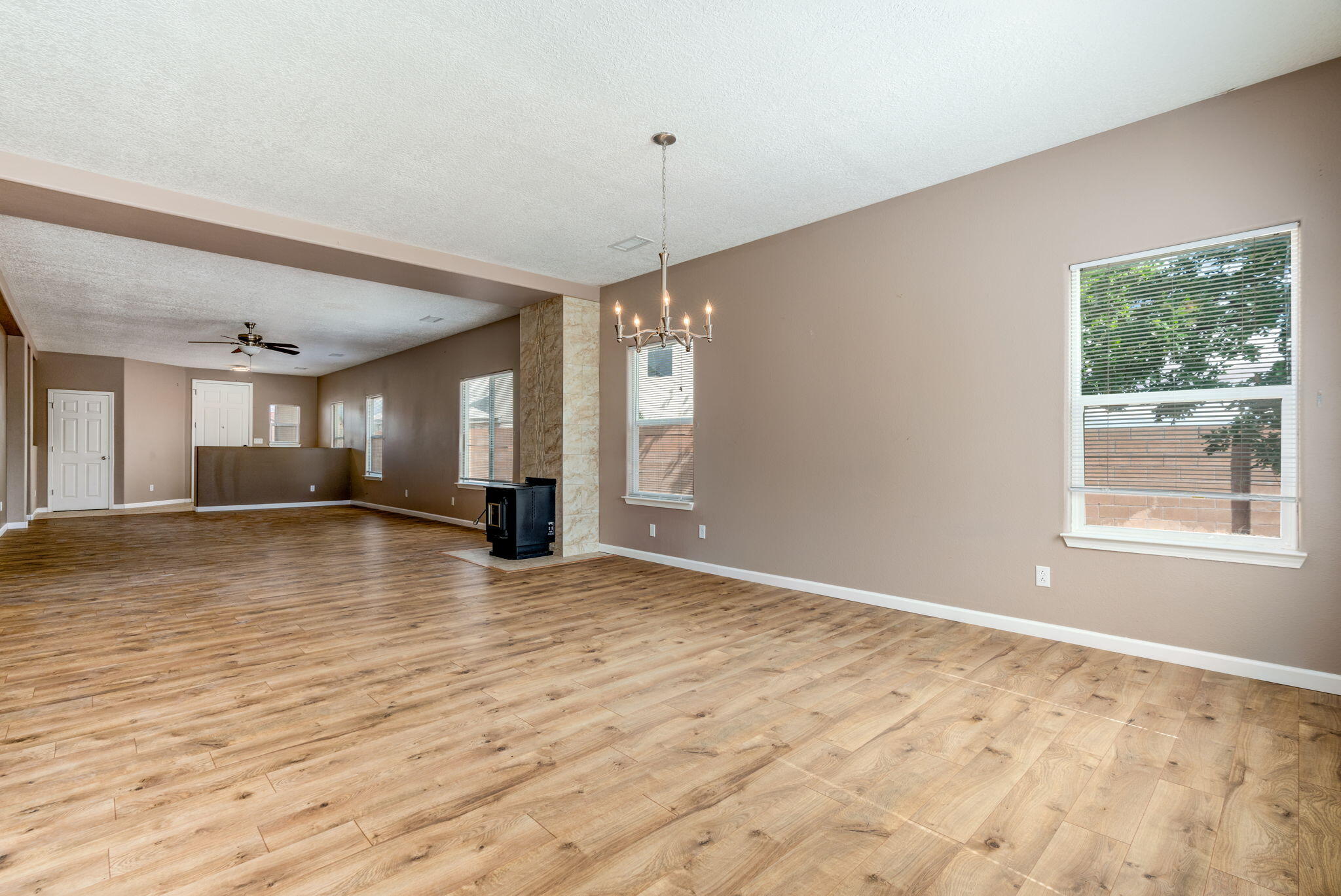 5237 Caprock Drive NE