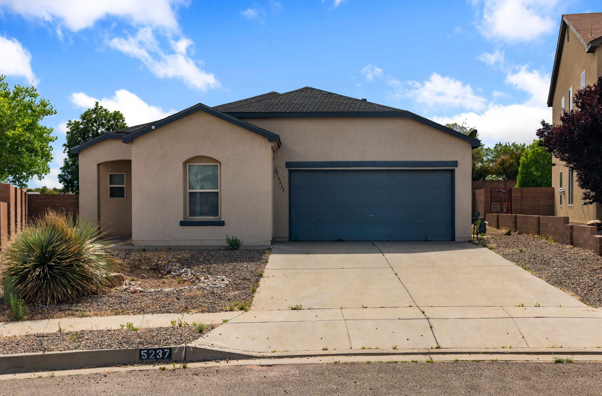 5237 Caprock Drive NE