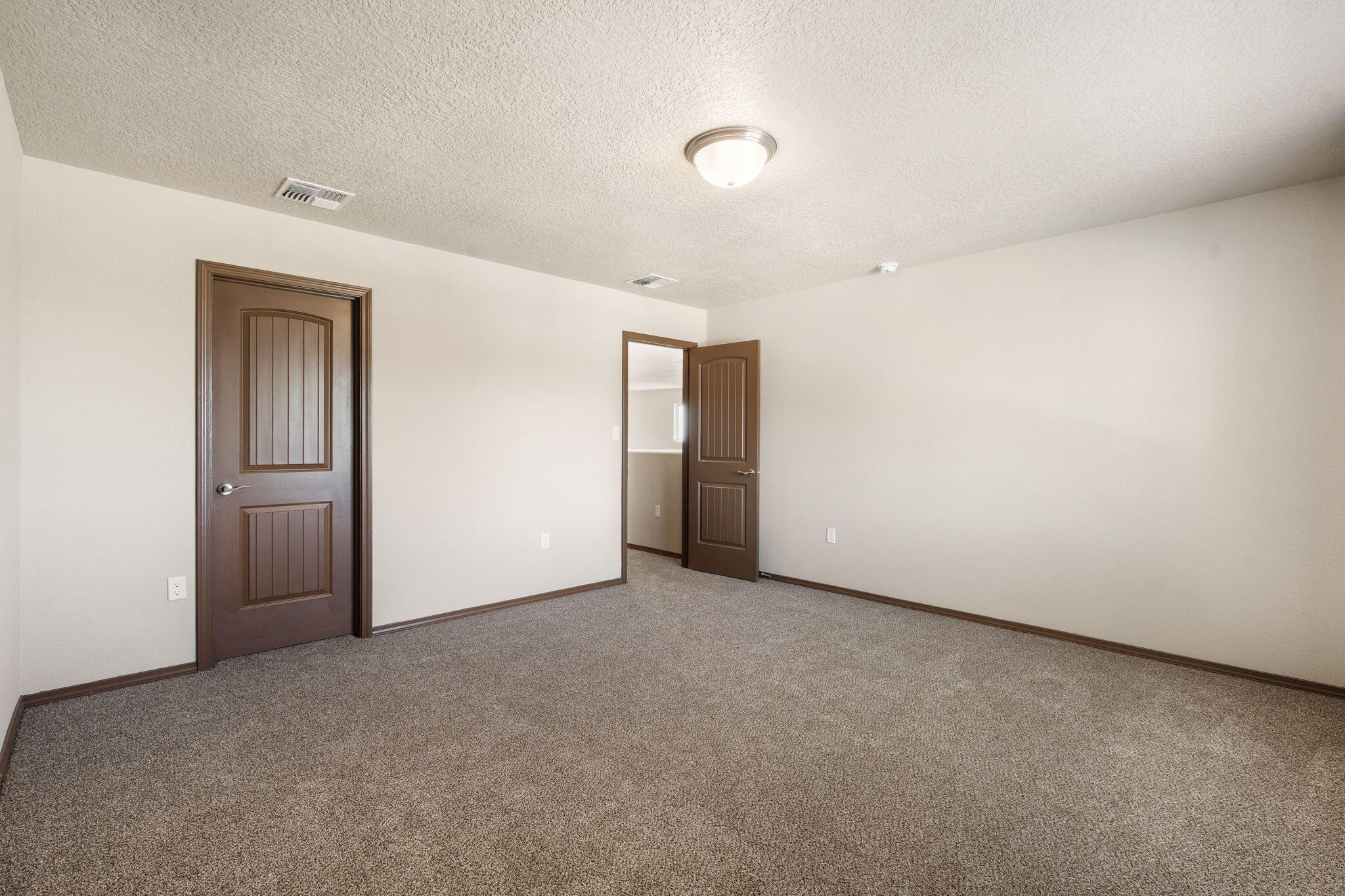 8700 Desert Finch Lane NE