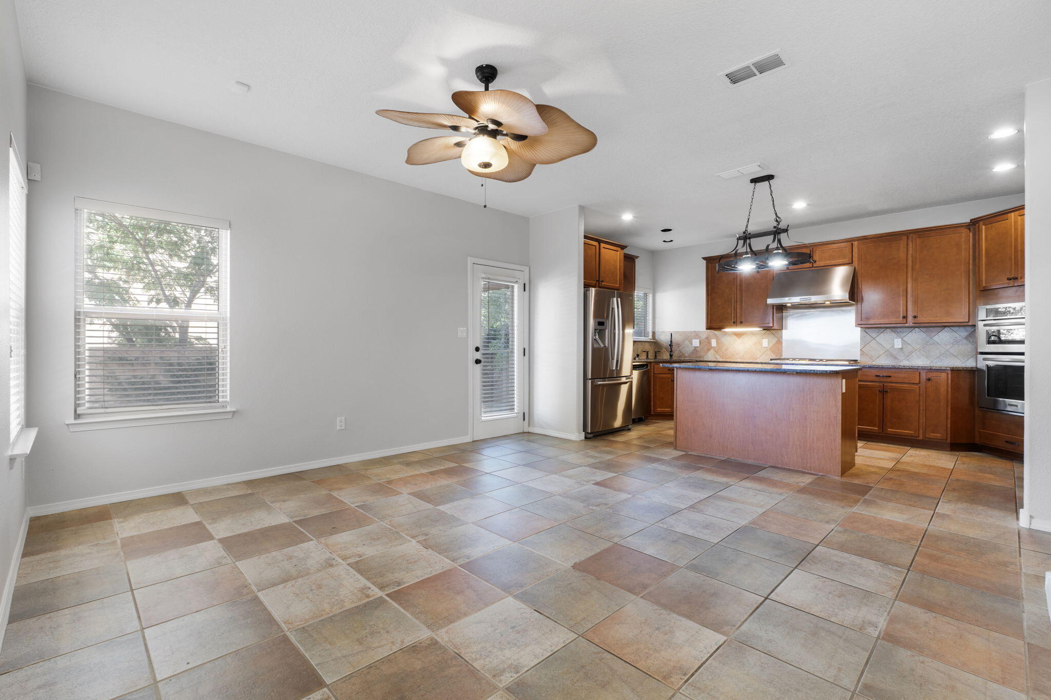 7105 Alexandria Drive NE