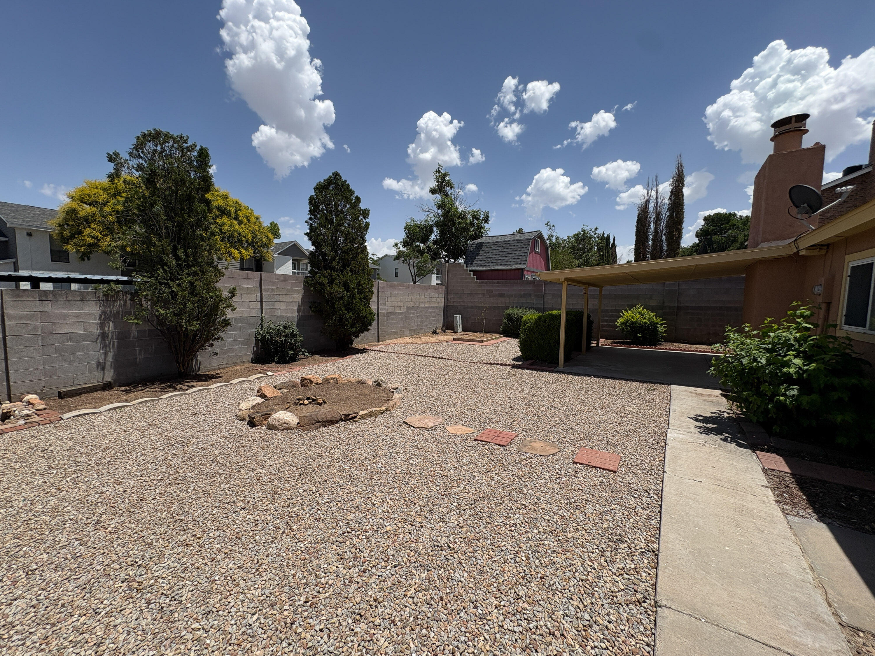 7309 Vivian Drive NE