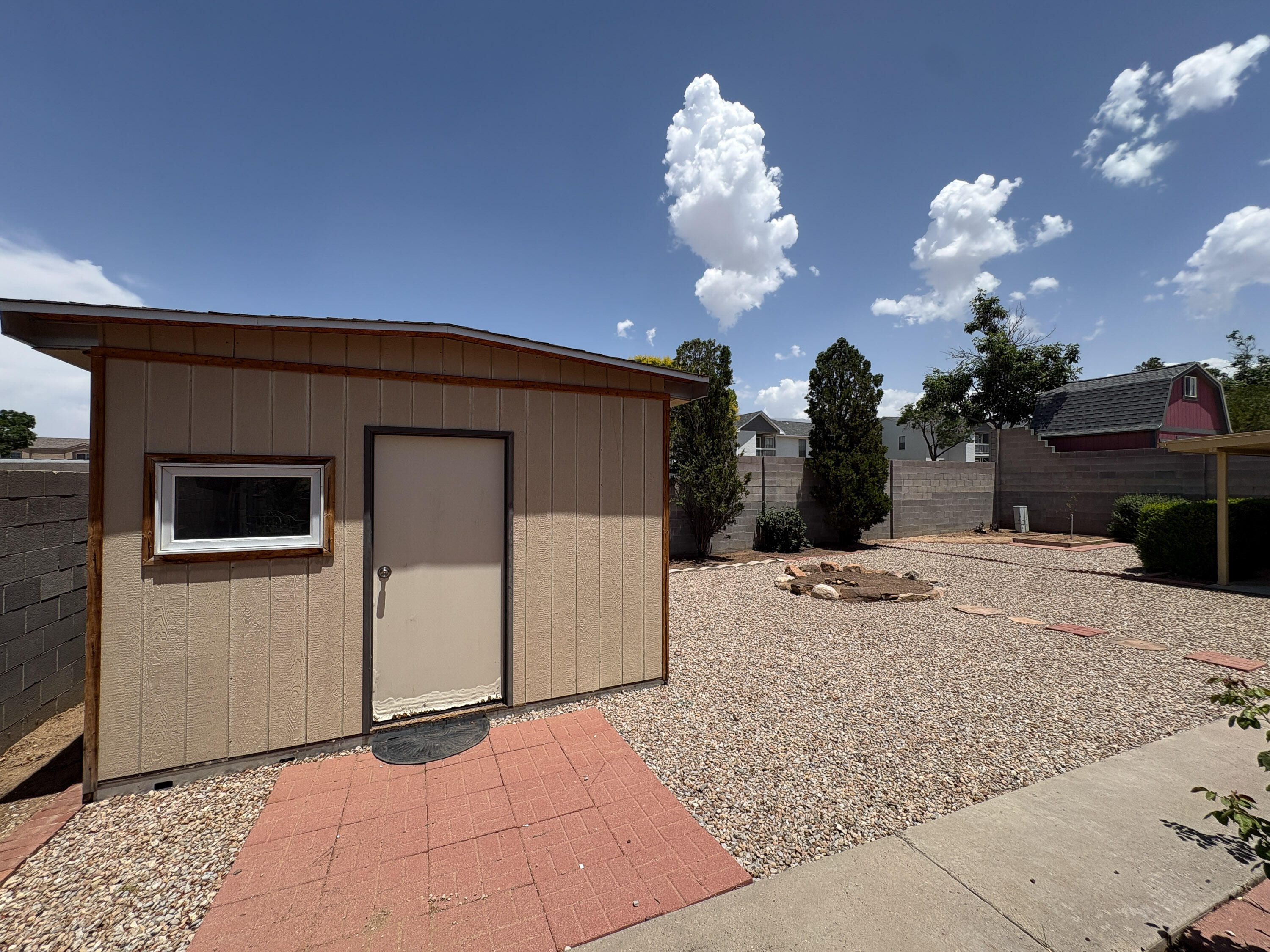 7309 Vivian Drive NE