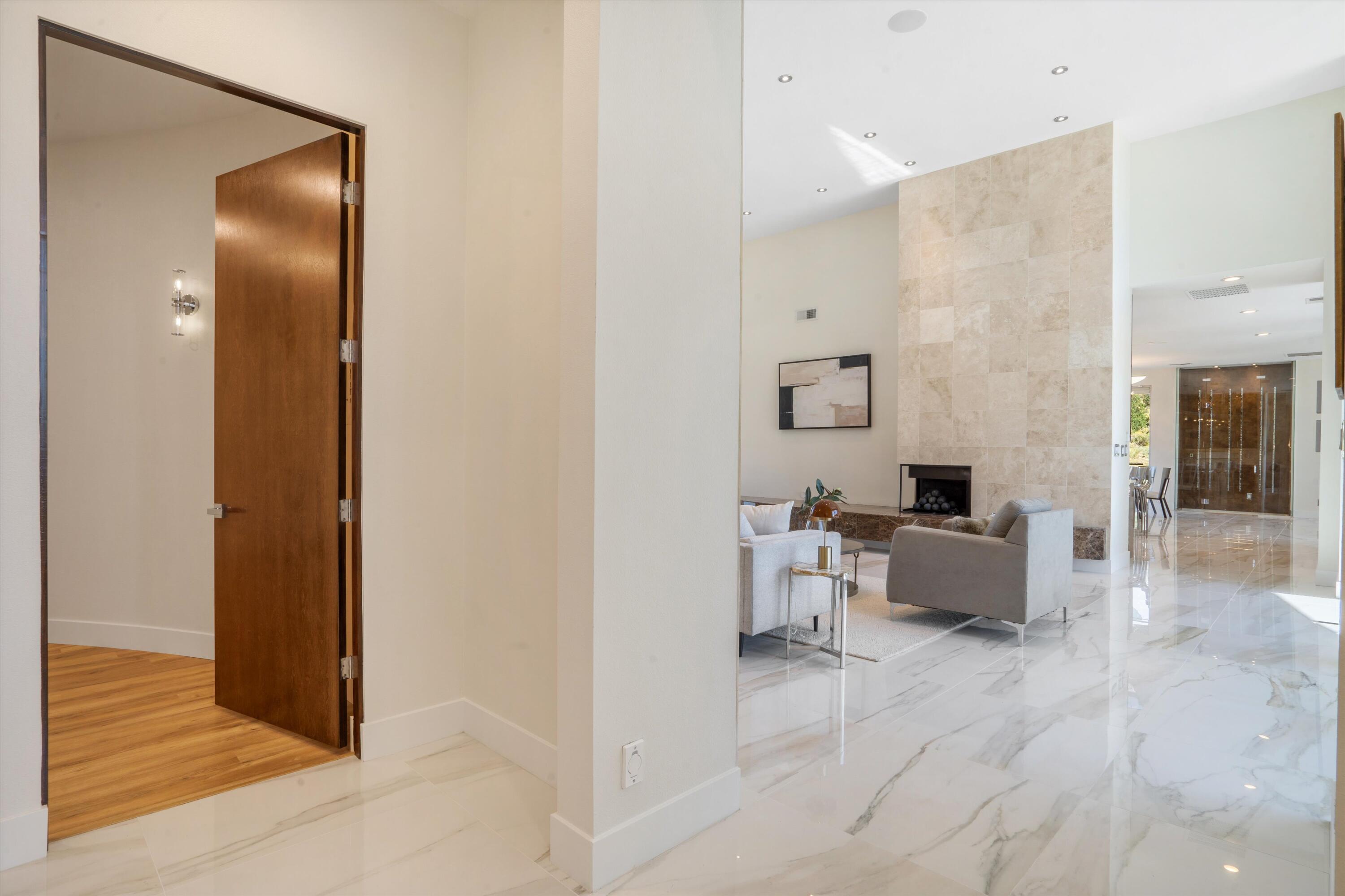13632 Canada Del Oso Place NE