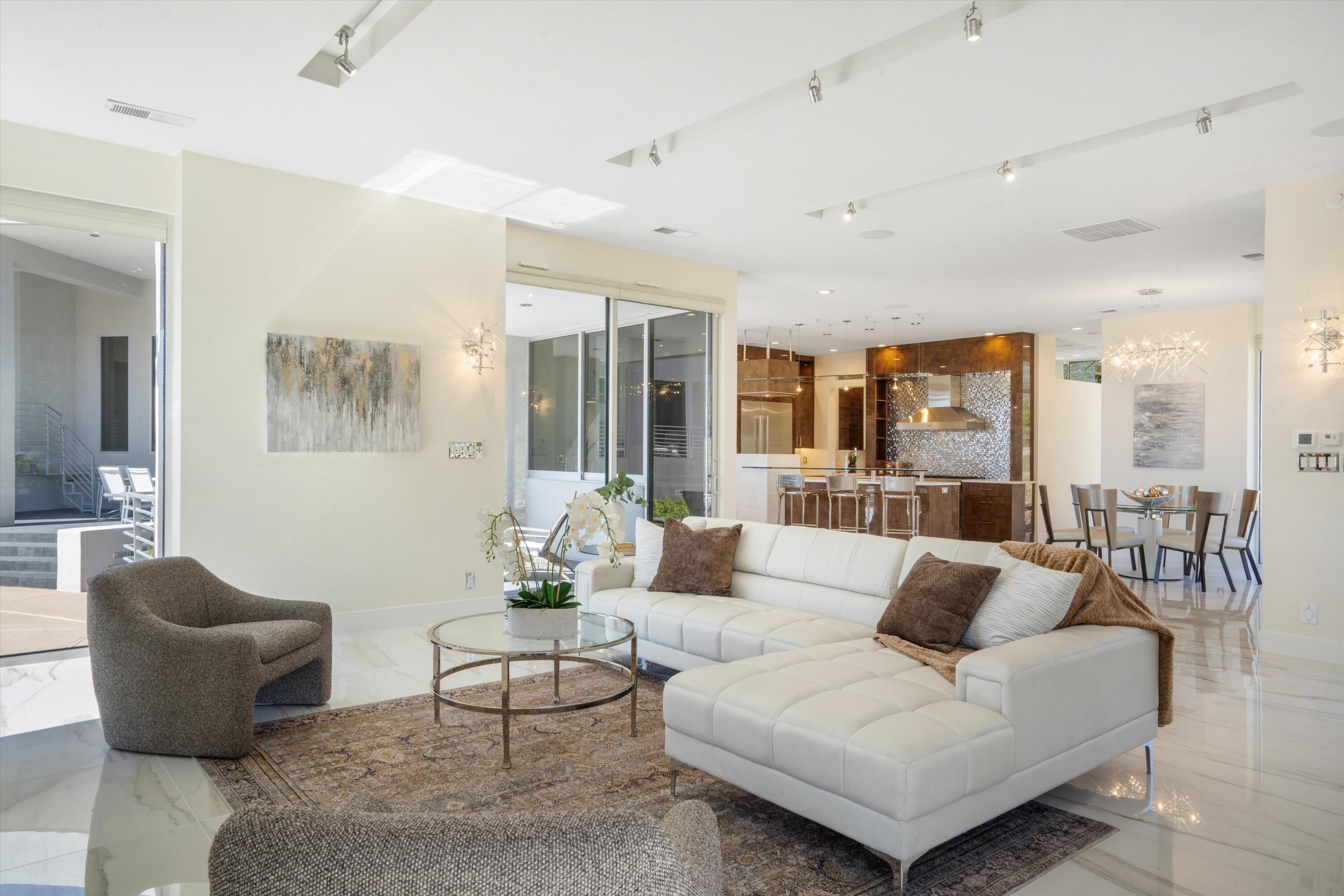 13632 Canada Del Oso Place NE