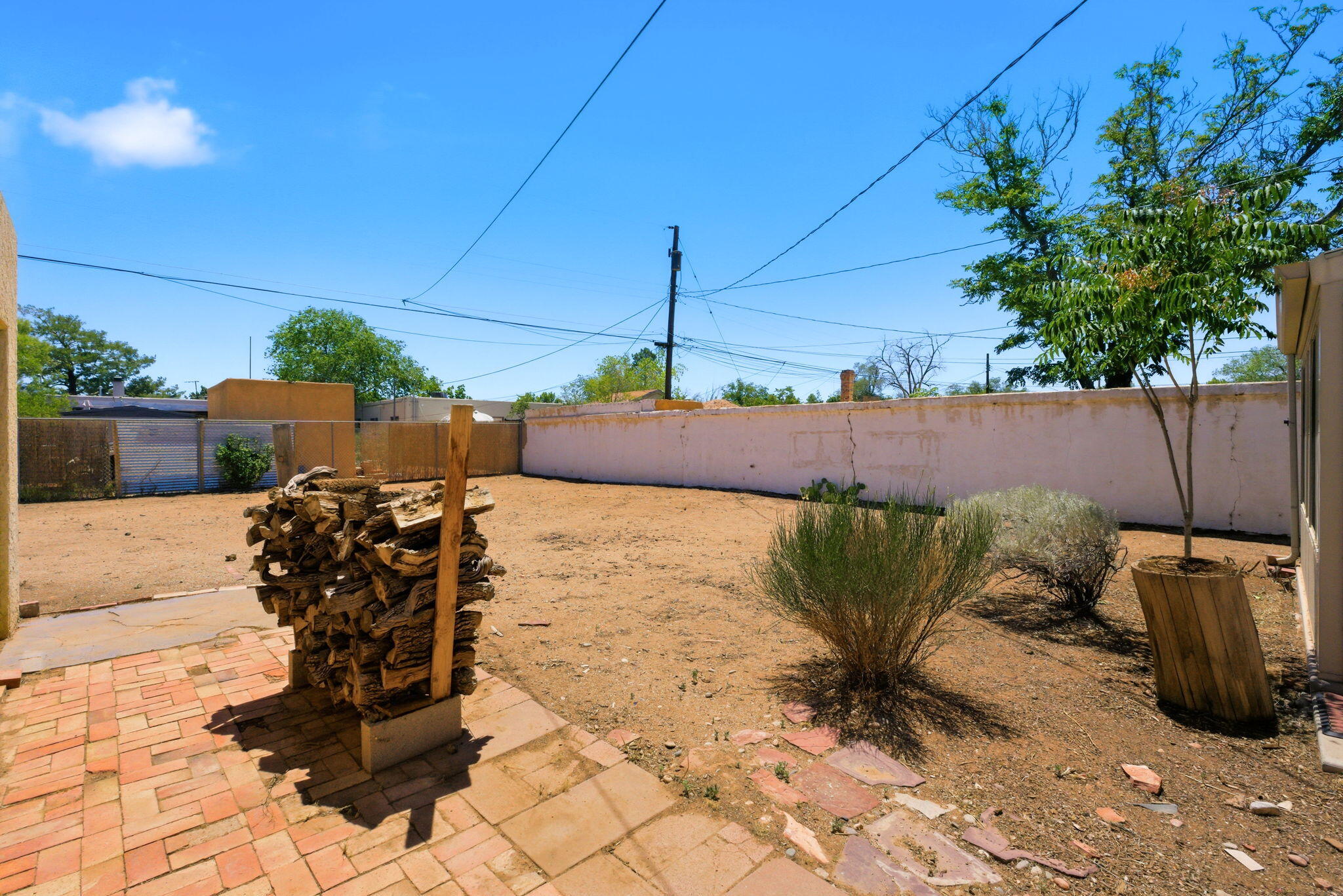 518 Aliso Drive NE