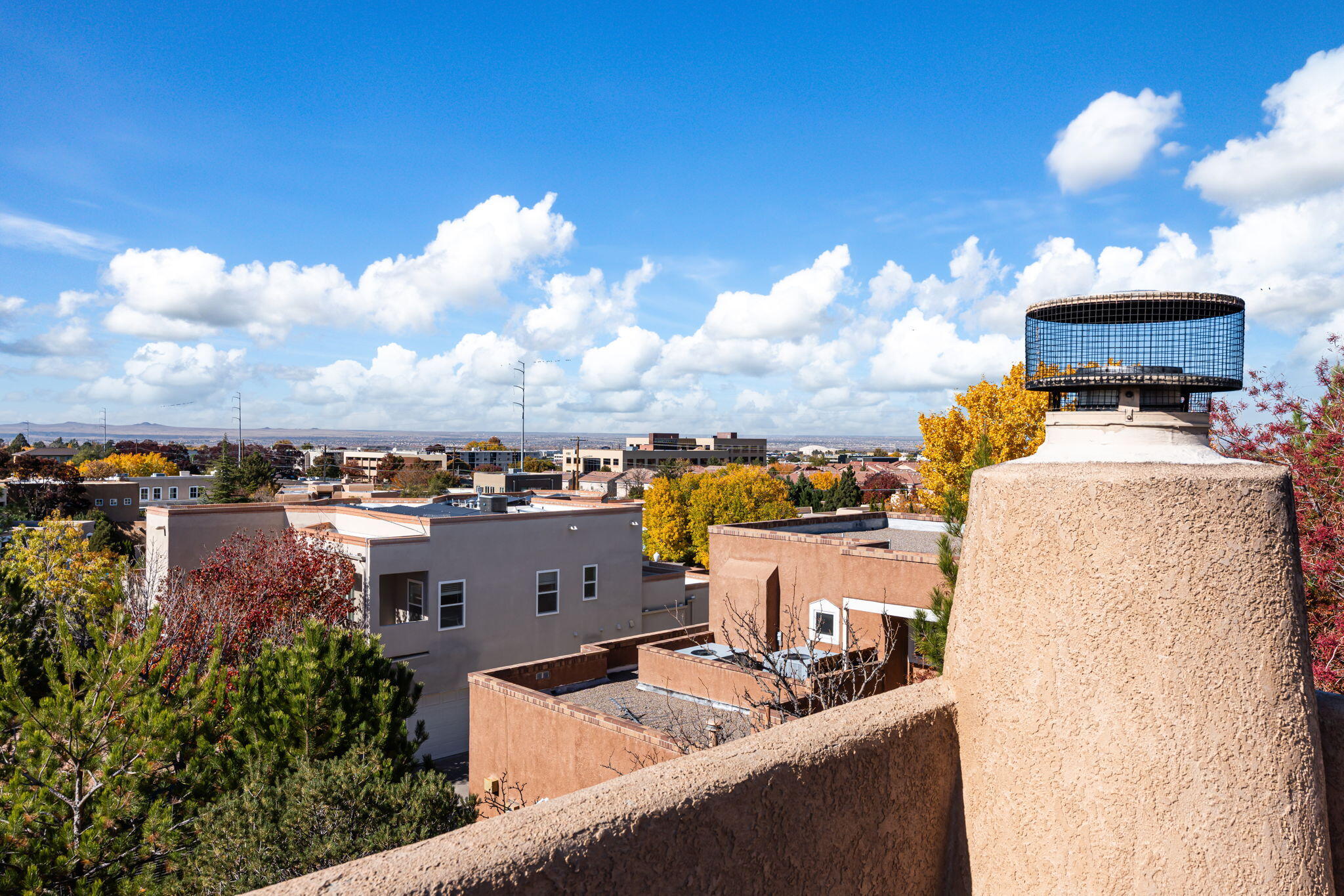 1901 Via Del Sol NE