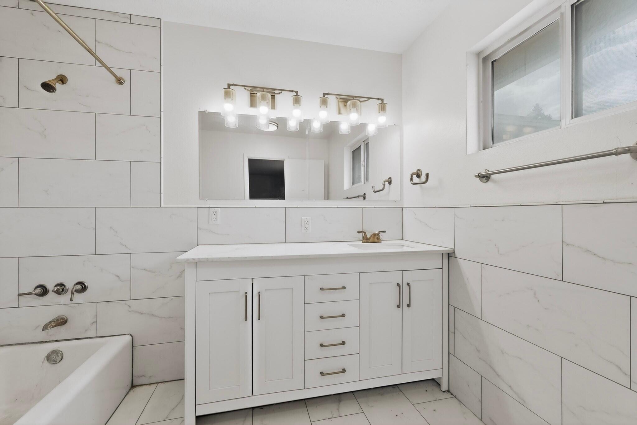 10605 Calle De Elena