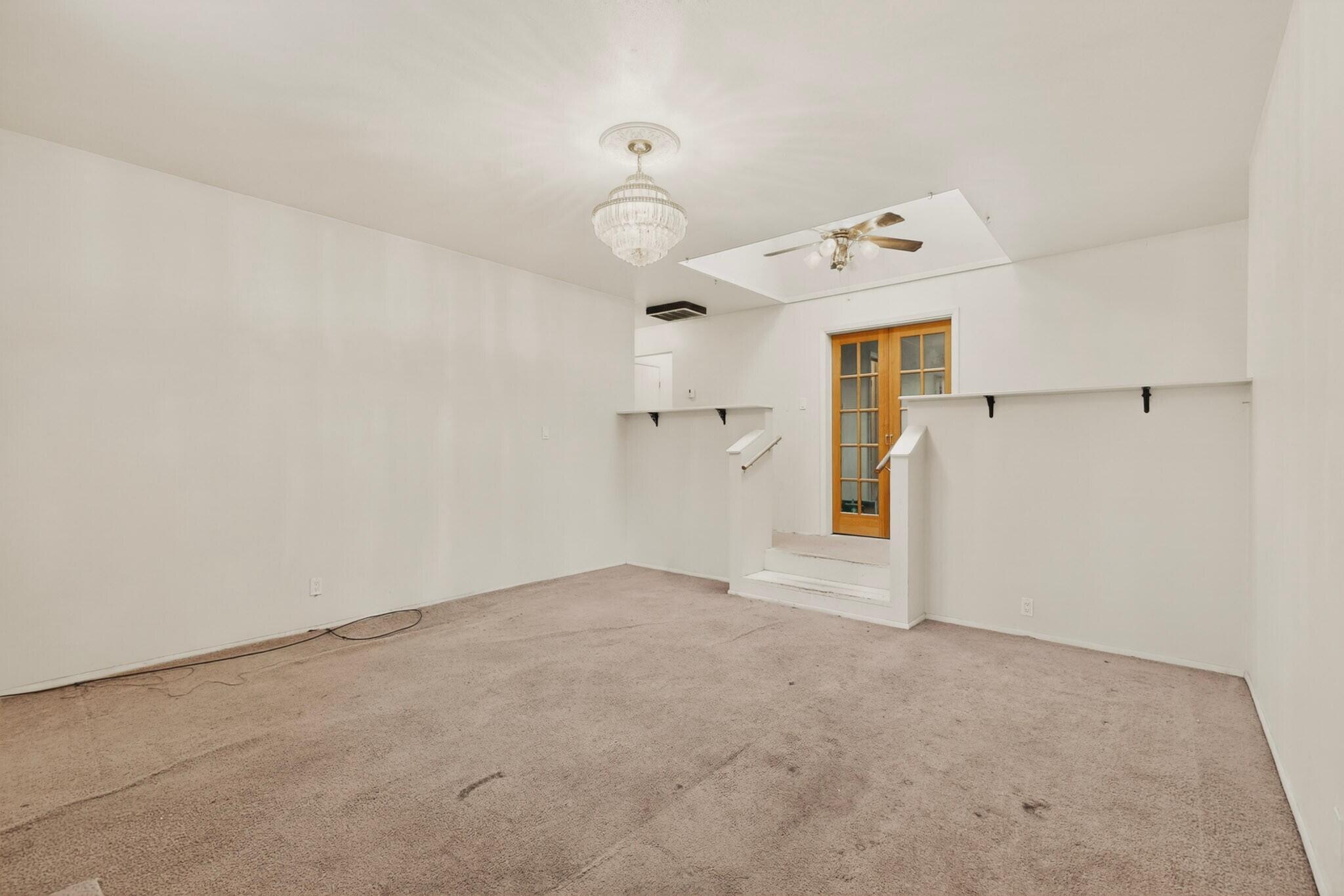 10605 Calle De Elena