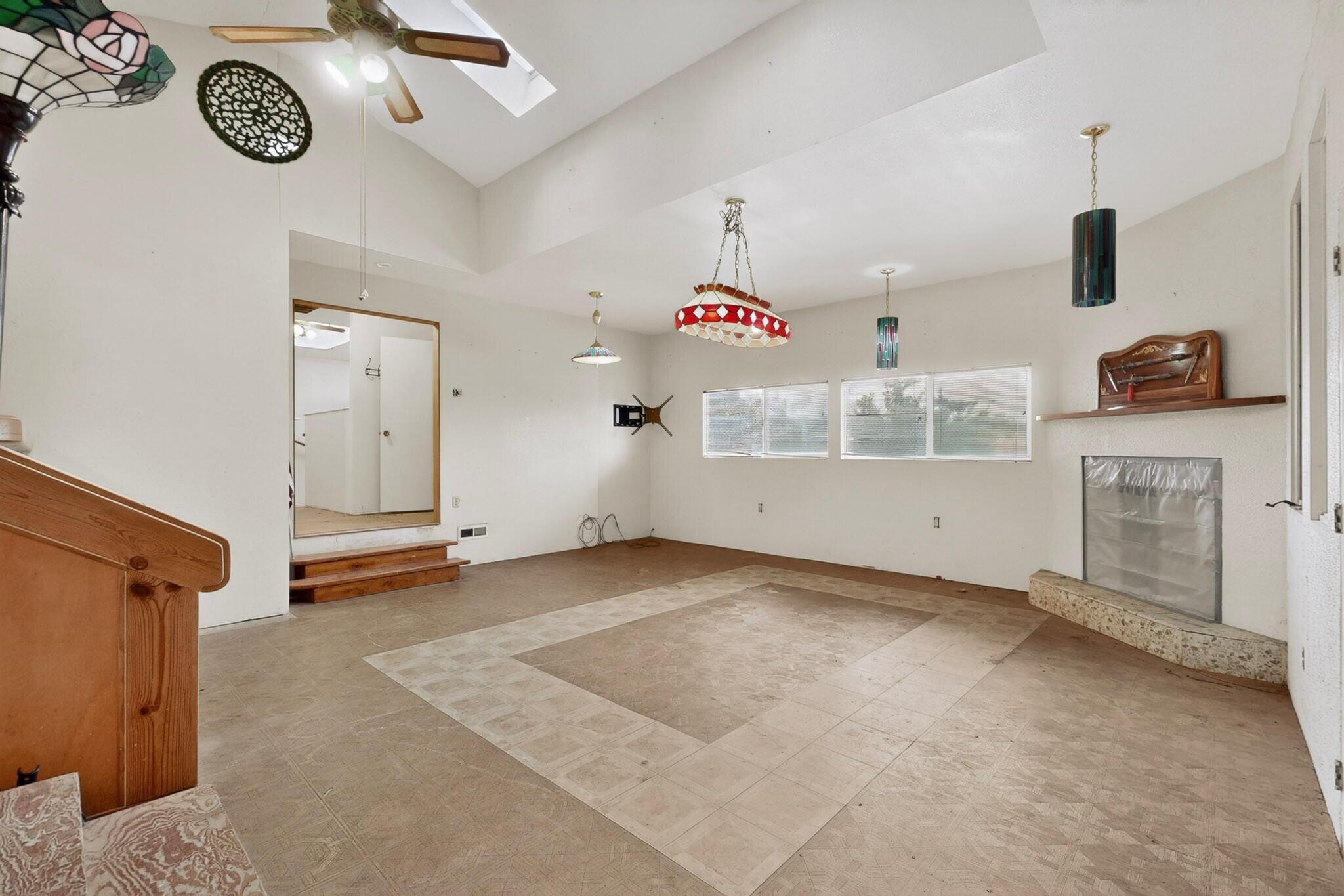 10605 Calle De Elena