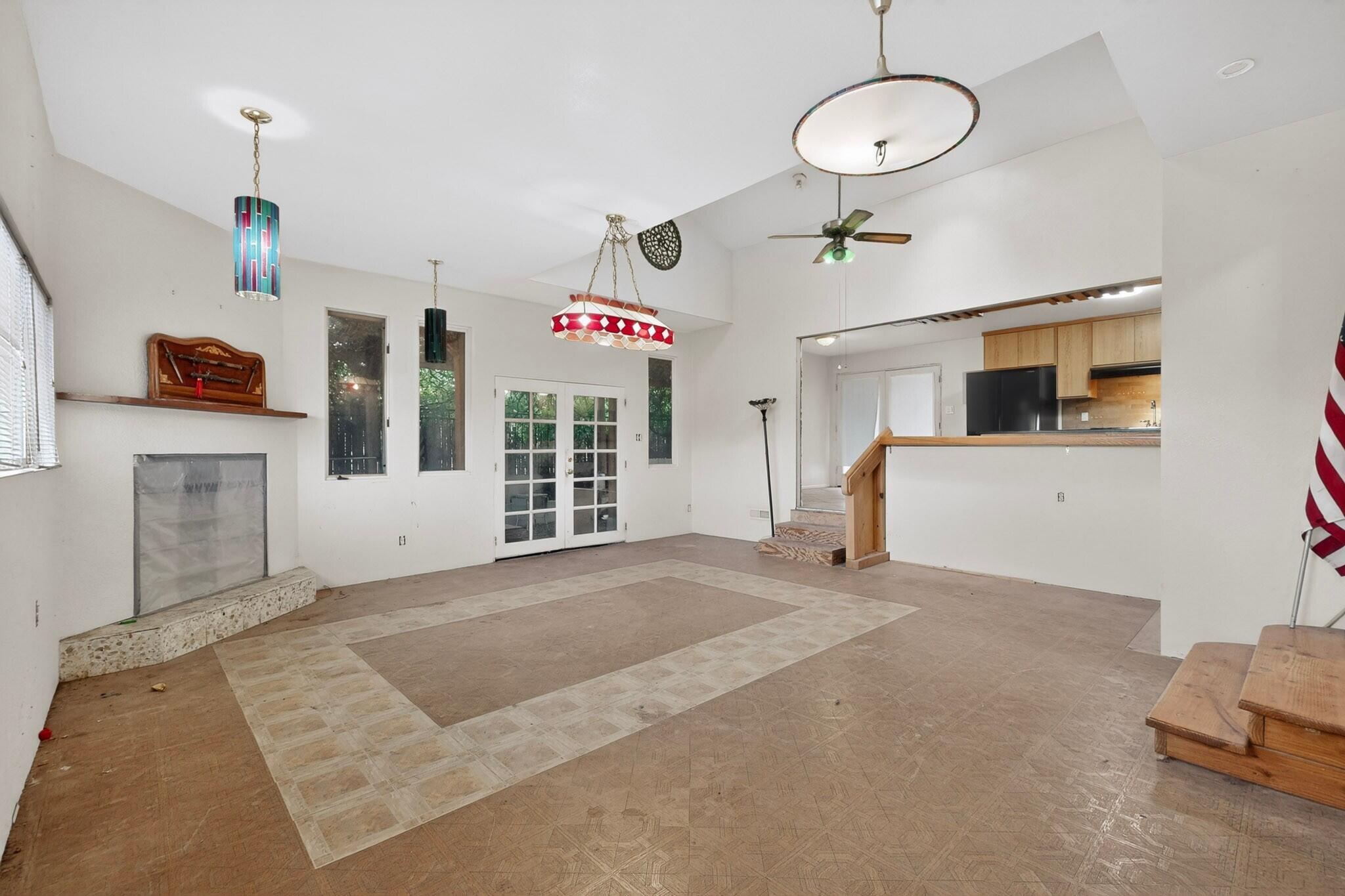 10605 Calle De Elena