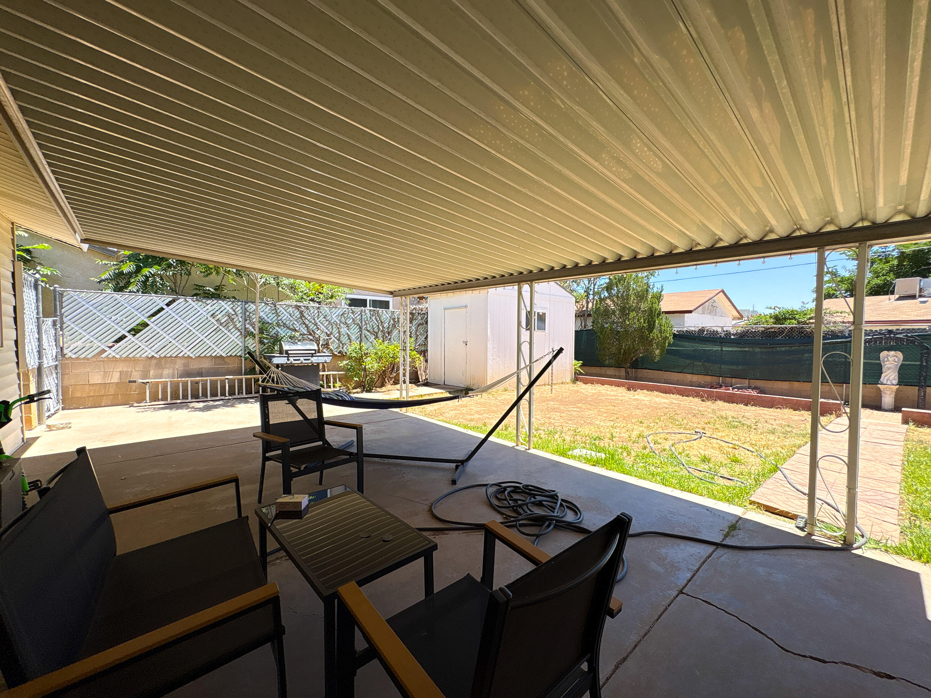 3808 Candelaria Road NE