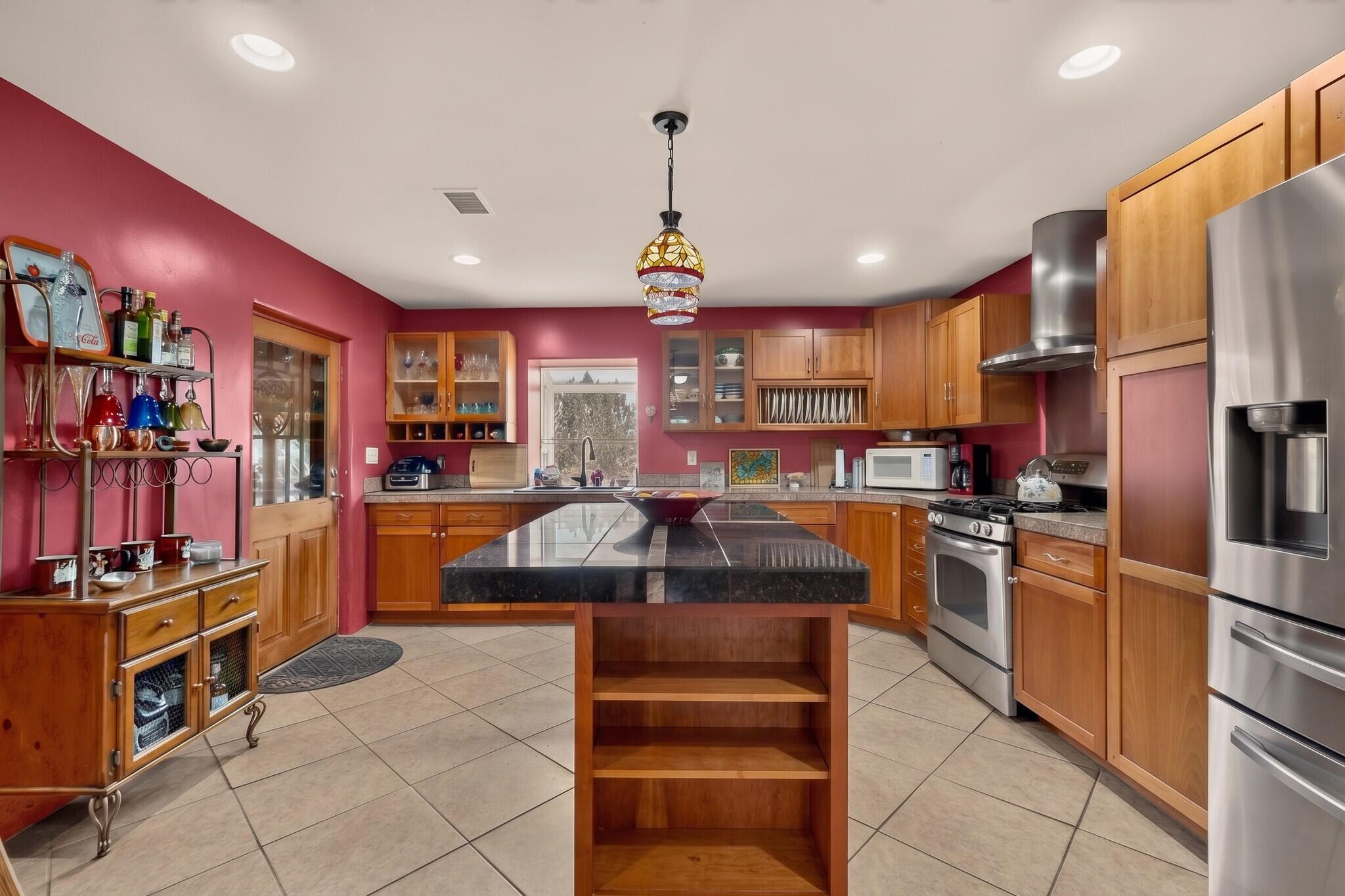 5 Francisco Road NE