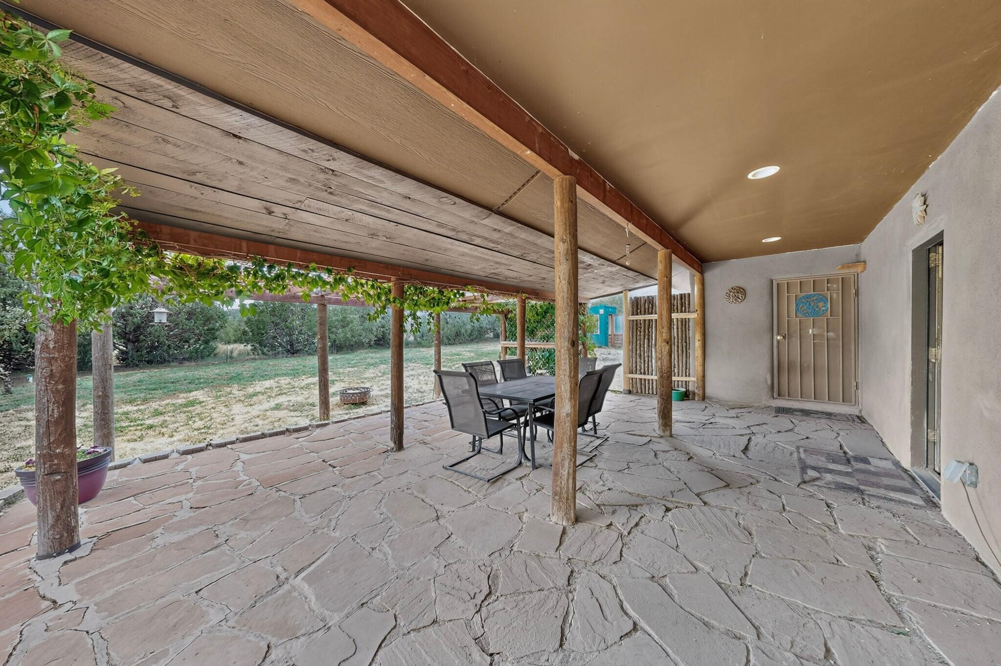 5 Francisco Road NE