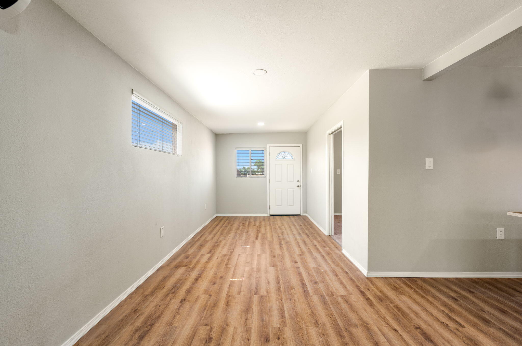 2824 Pajarito Road SW
