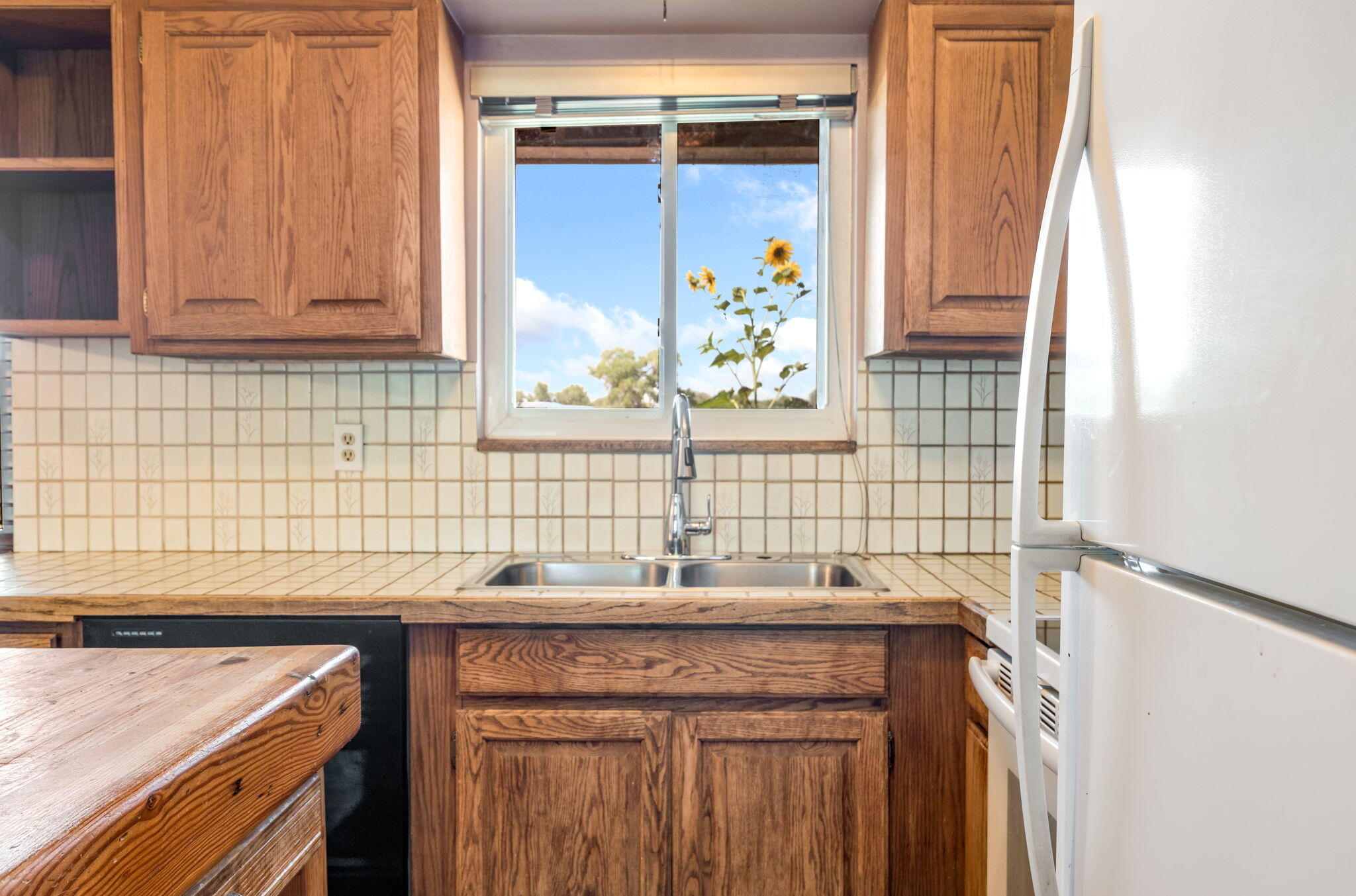 2824 Pajarito Road SW