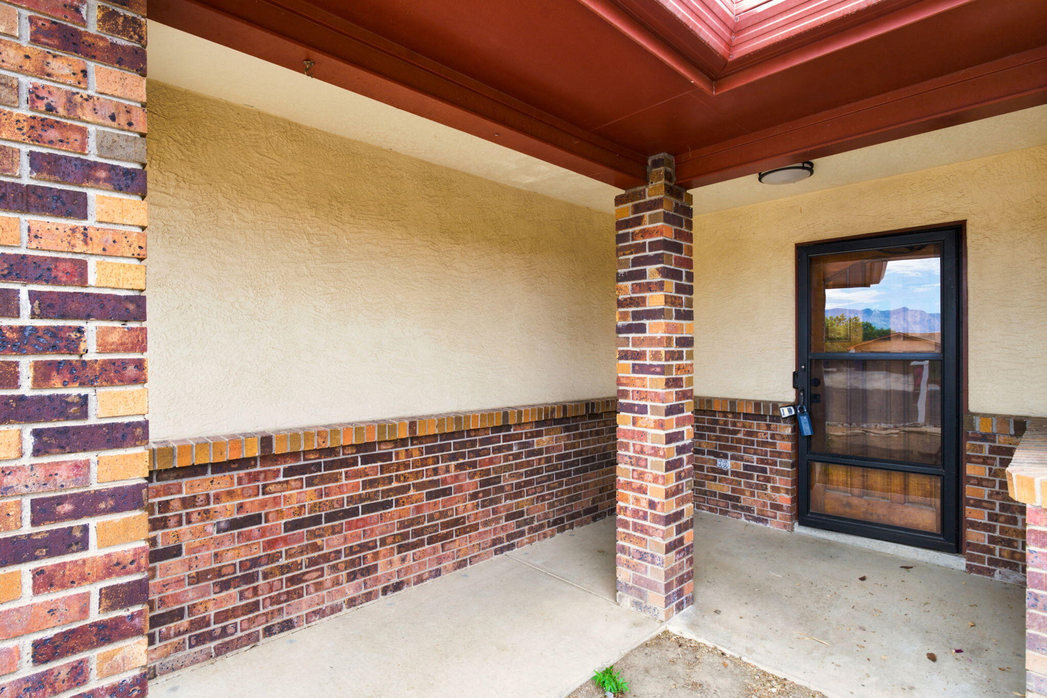 4928 Wagon Mound Trail NW