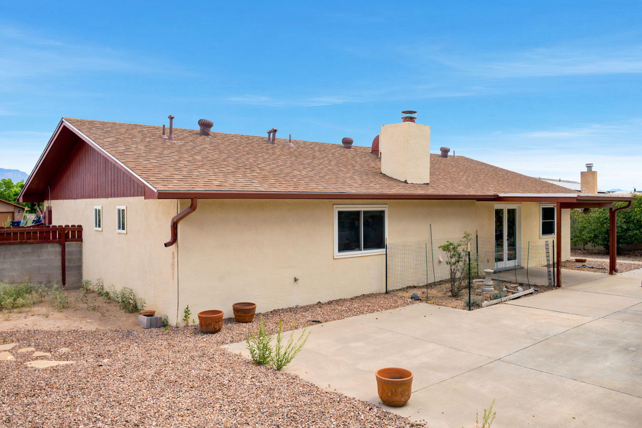 4928 Wagon Mound Trail NW