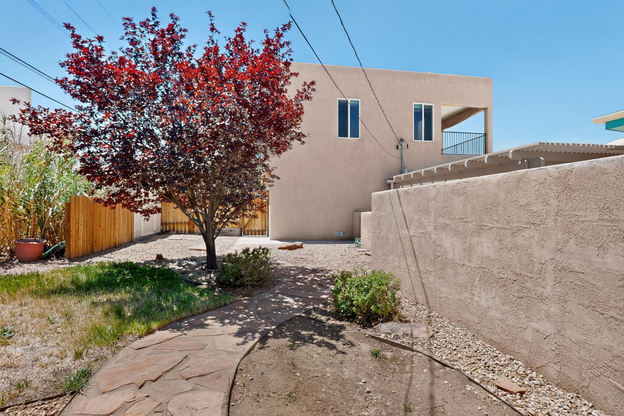 1010 Princeton Drive SE