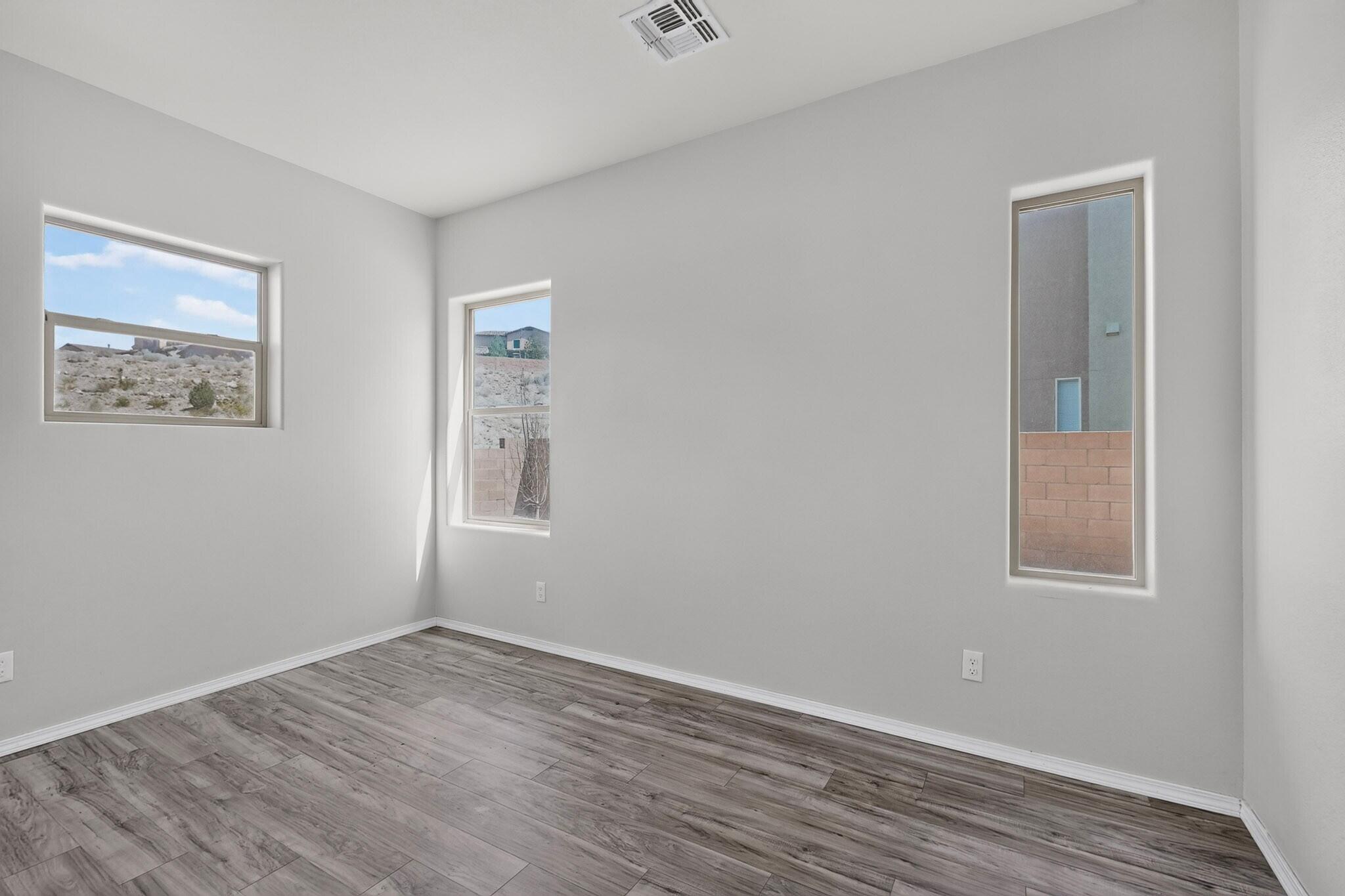 1504 Gulfstream Drive SE