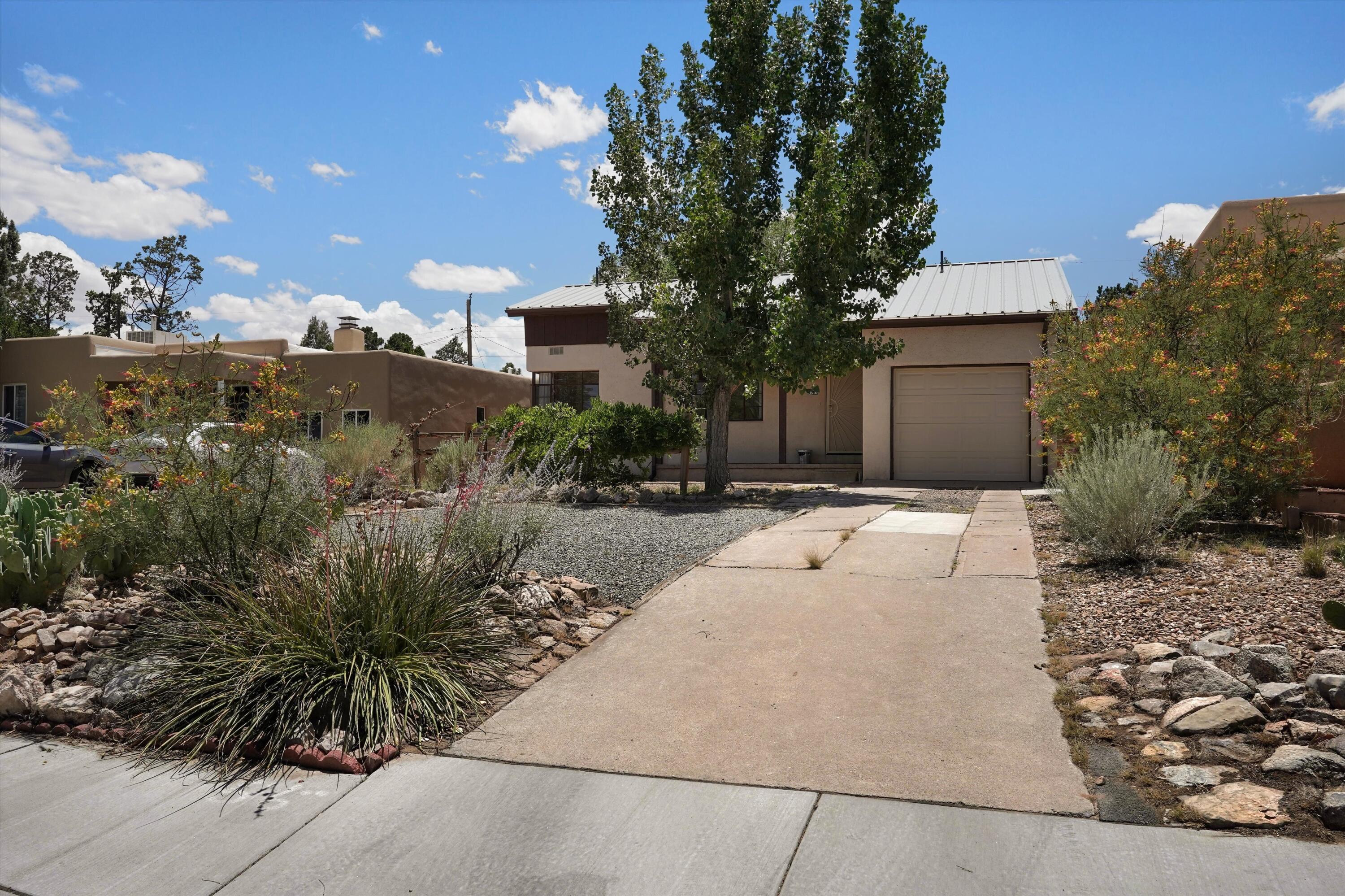 1707 Ridgecrest Drive SE