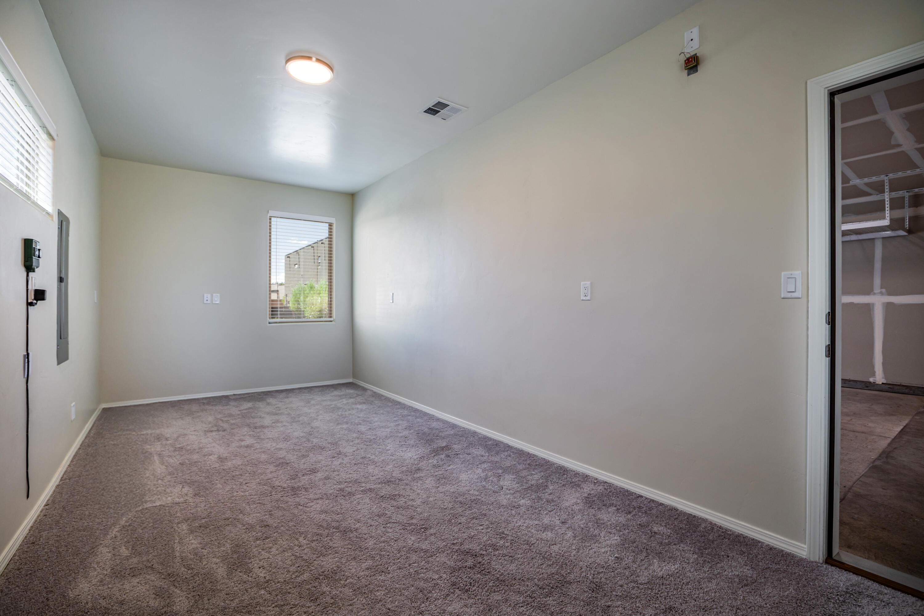 4381 Lauren Loop NE