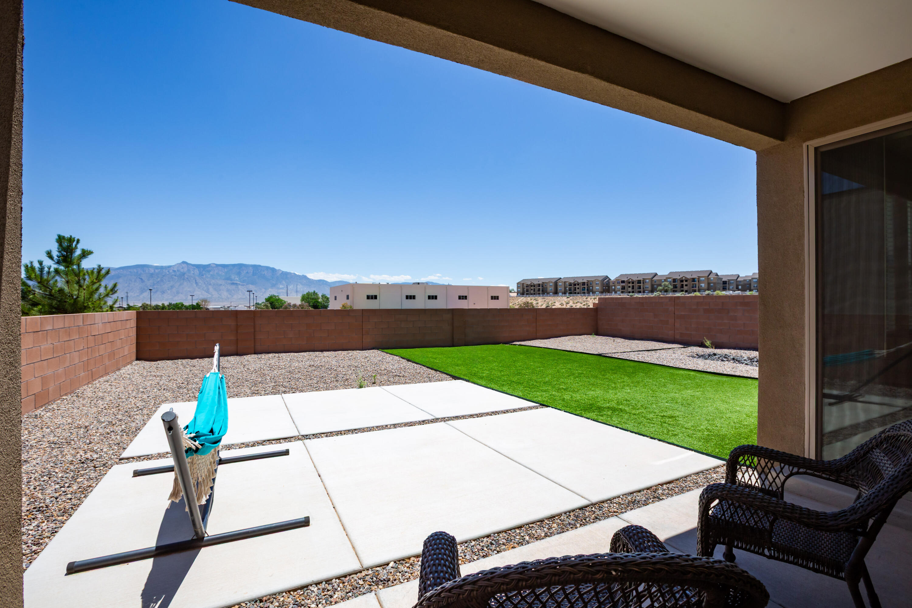 4381 Lauren Loop NE