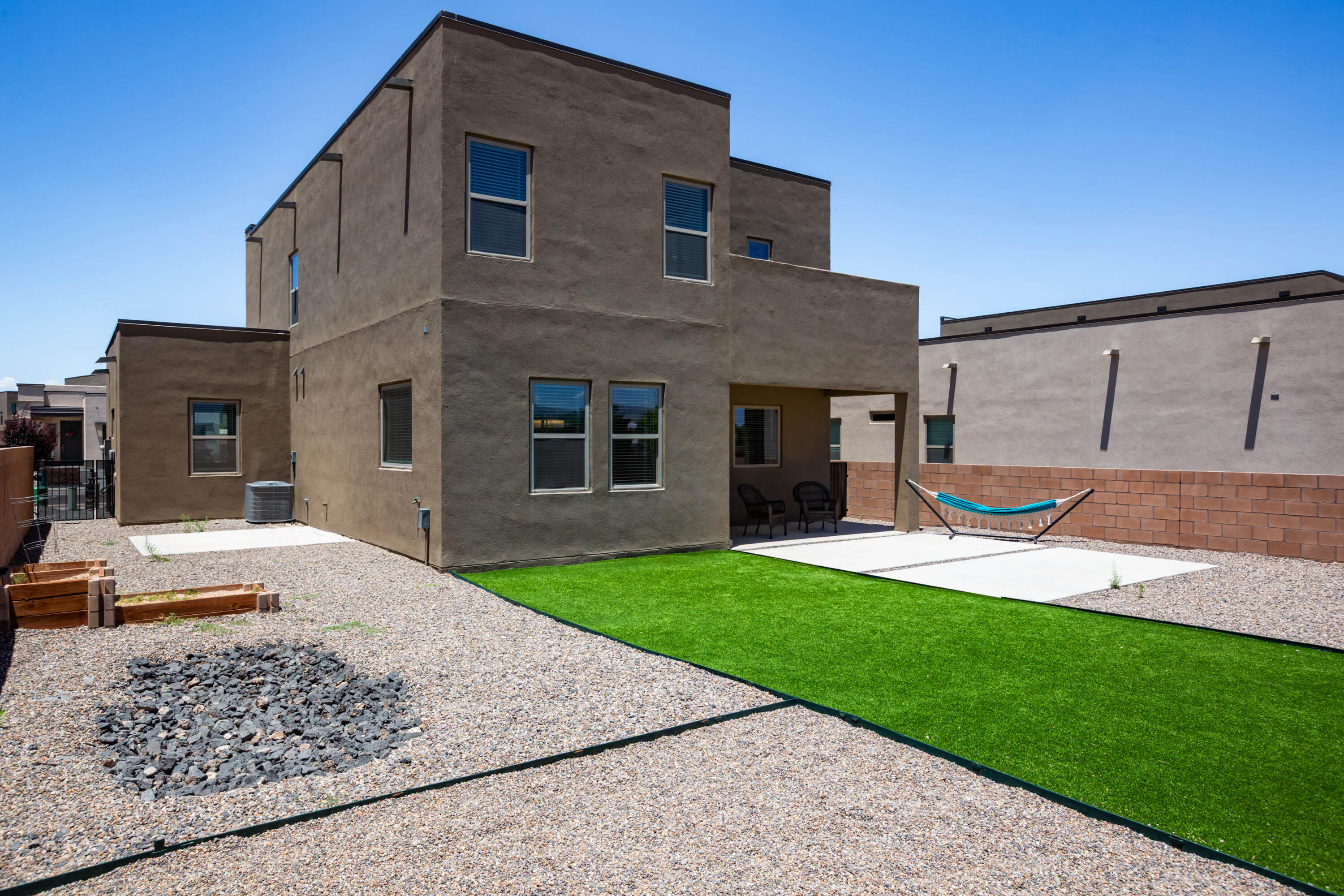 4381 Lauren Loop NE