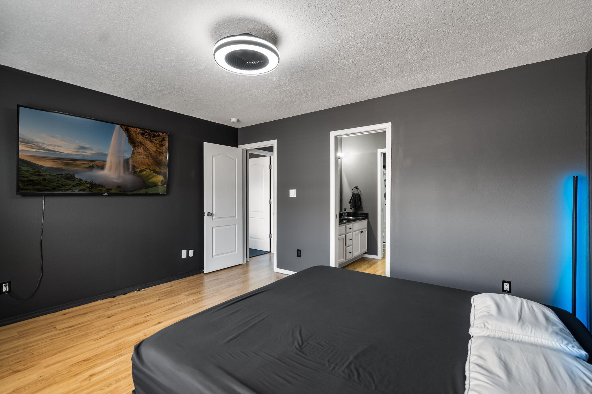 5035 Ojos Azul Court NW