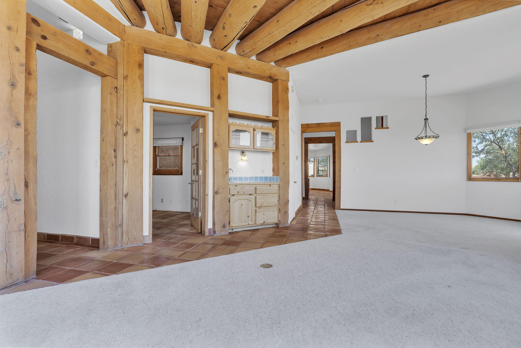1201 Chihuahua Road NE