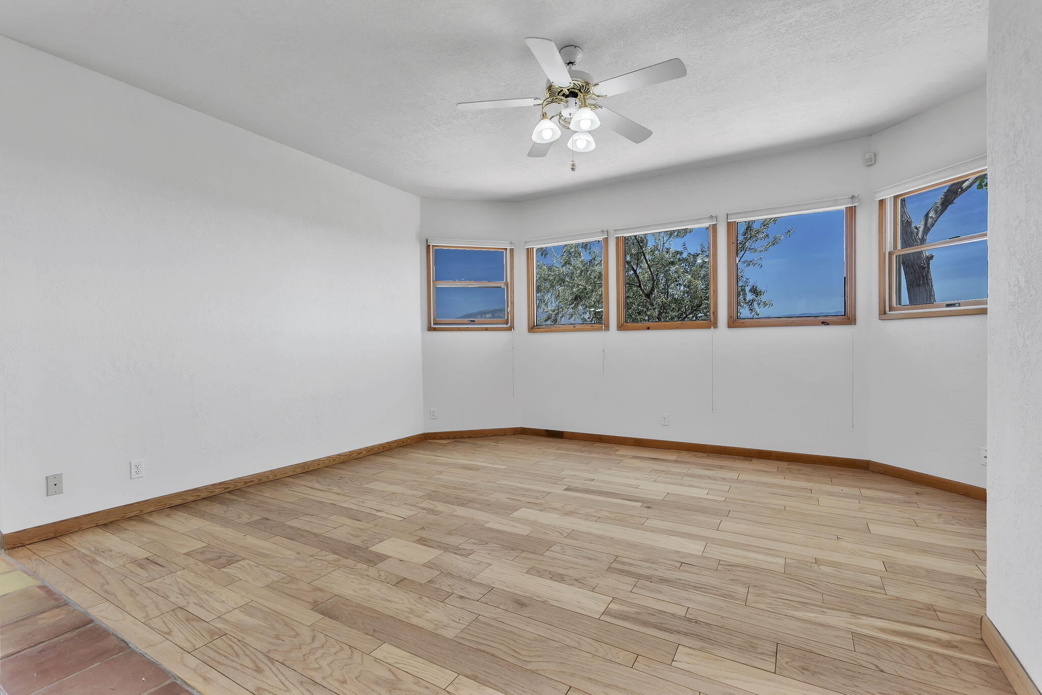 1201 Chihuahua Road NE