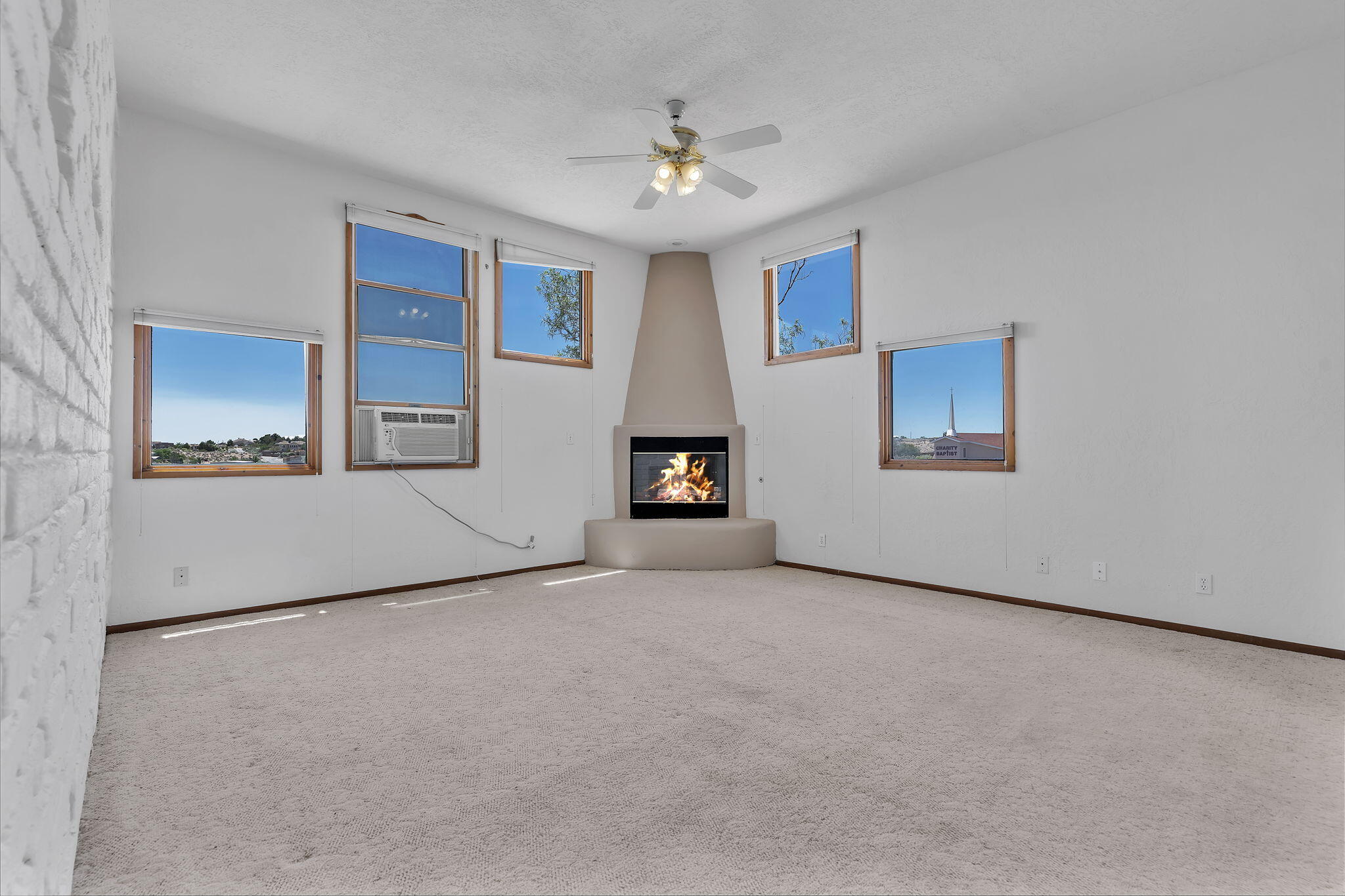 1201 Chihuahua Road NE