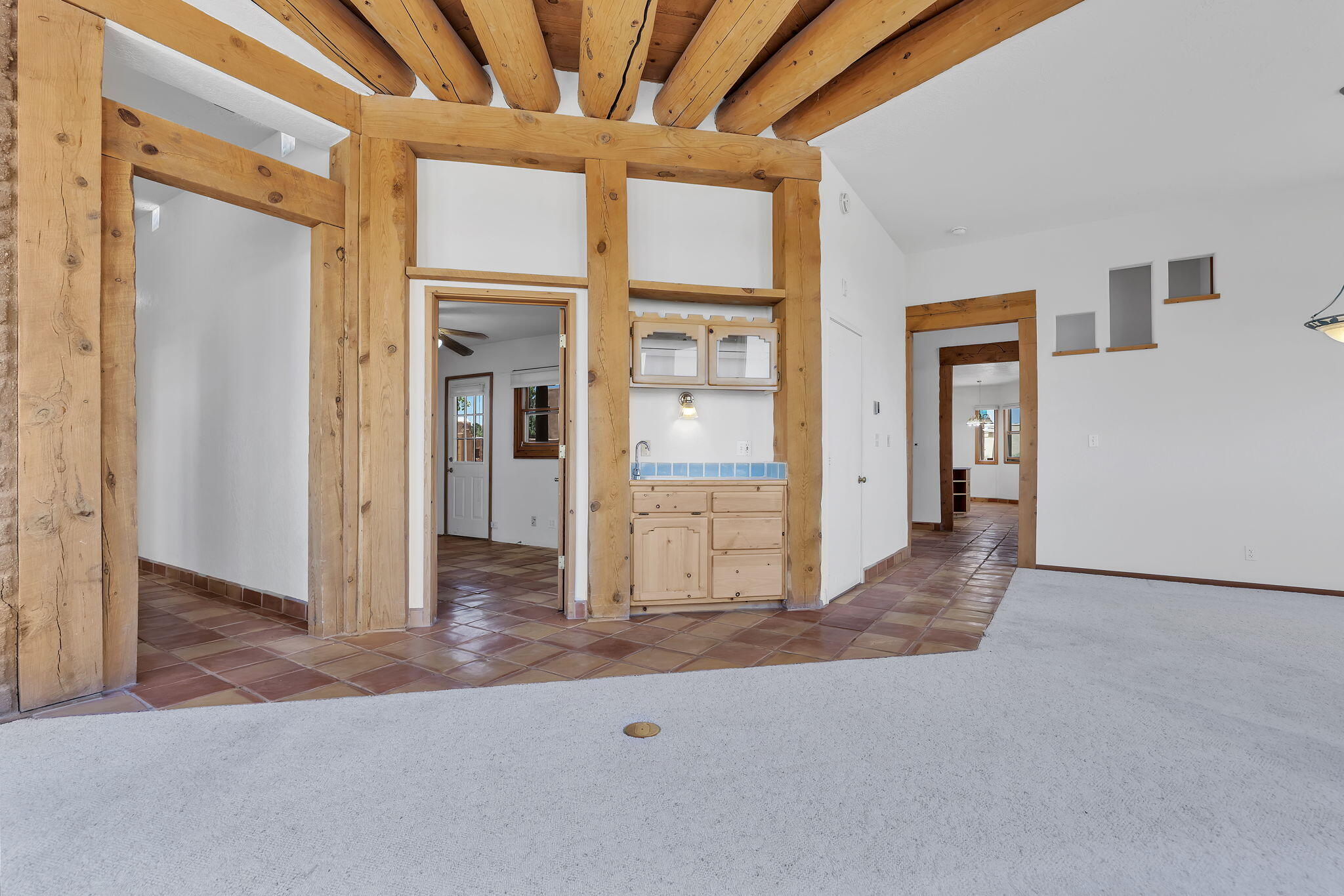 1201 Chihuahua Road NE