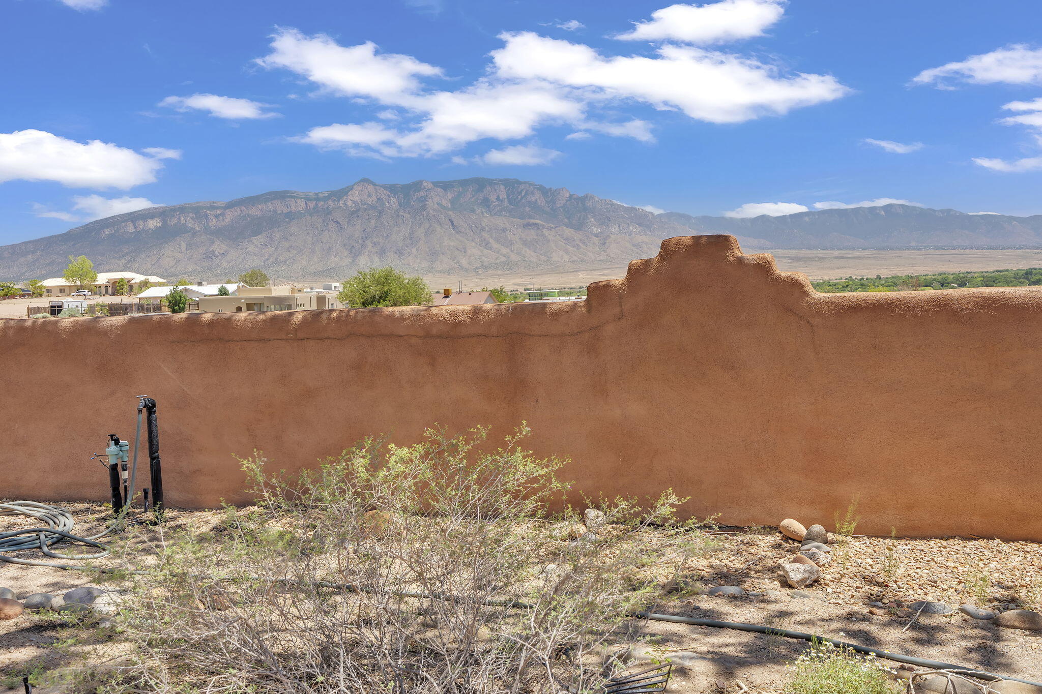 1201 Chihuahua Road NE